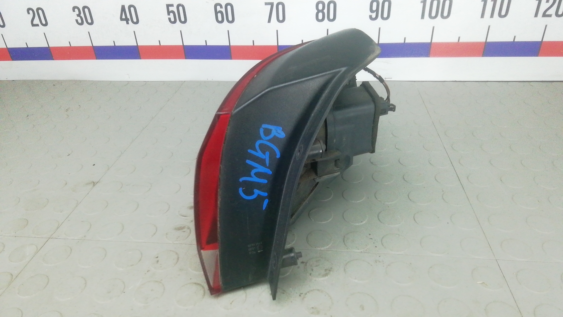 Фонарь задний левый