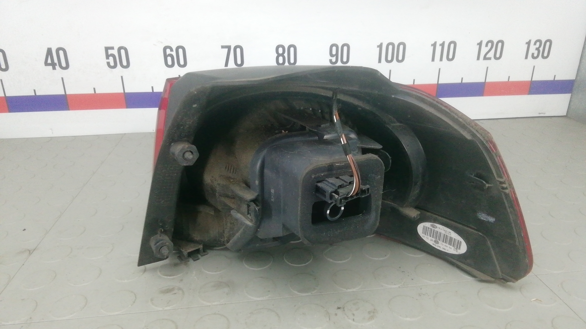 Фонарь задний левый