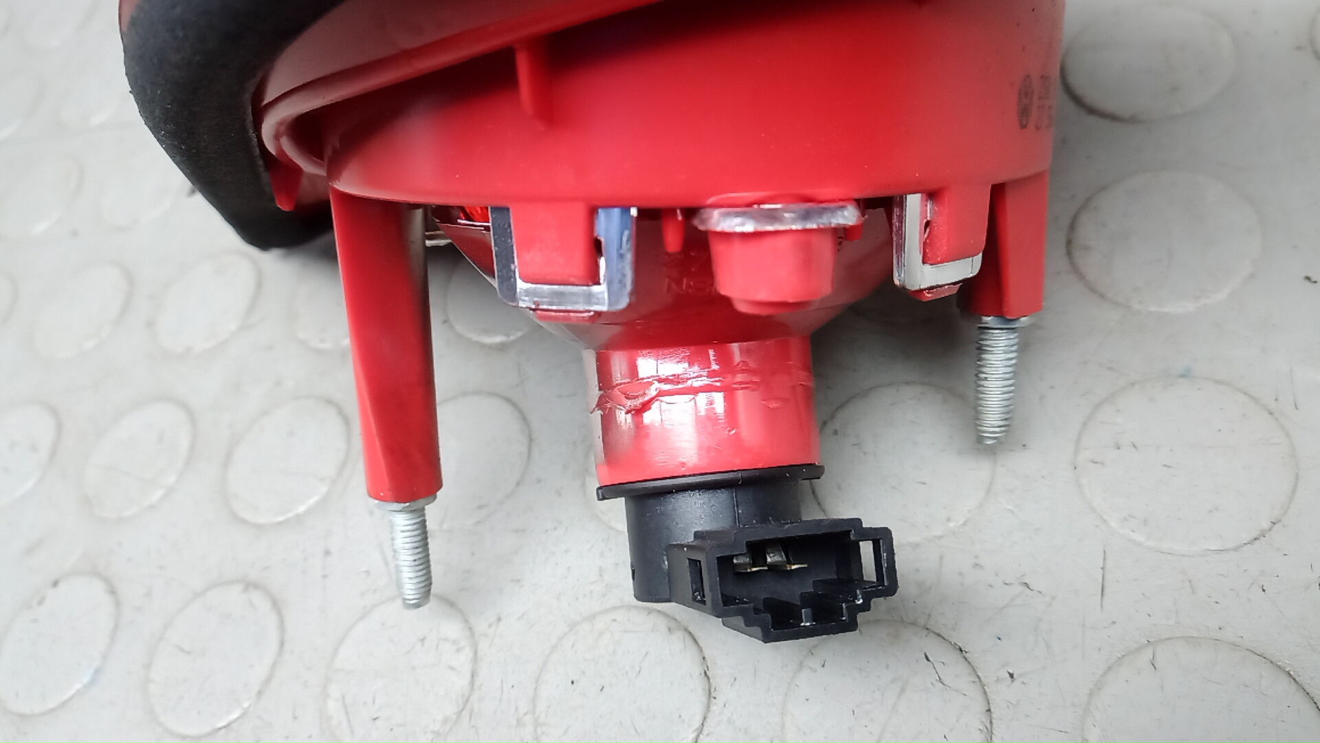 Фонарь задний внутренний правый