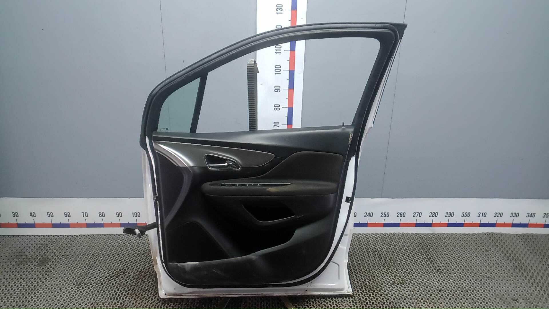 Дверь передняя правая