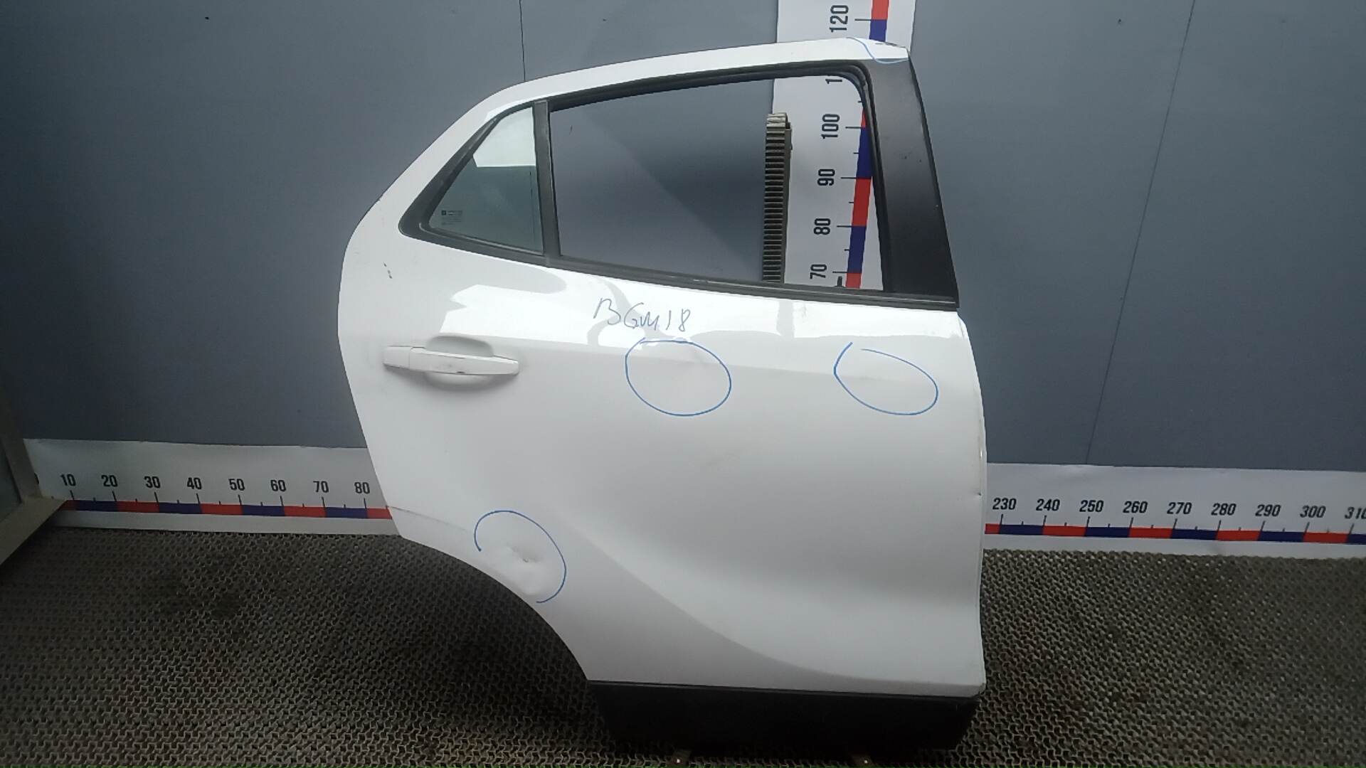 Дверь задняя правая