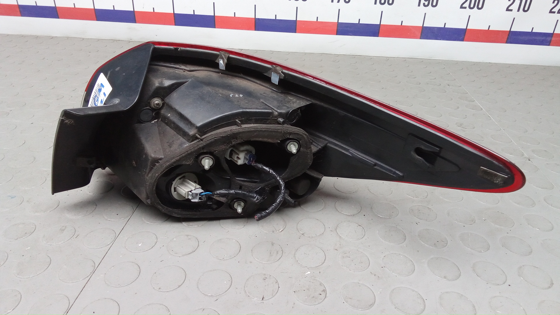 Фонарь задний левый