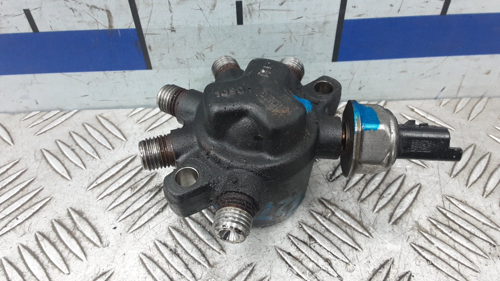 Рейка топливная (рампа)