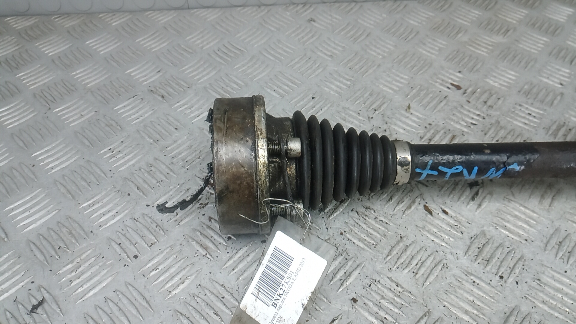 Полуось передняя левая