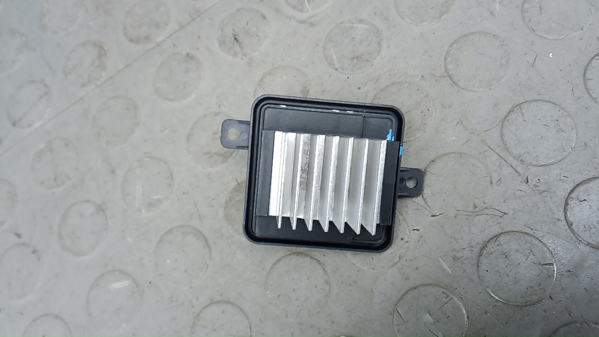 Резистор отопителя