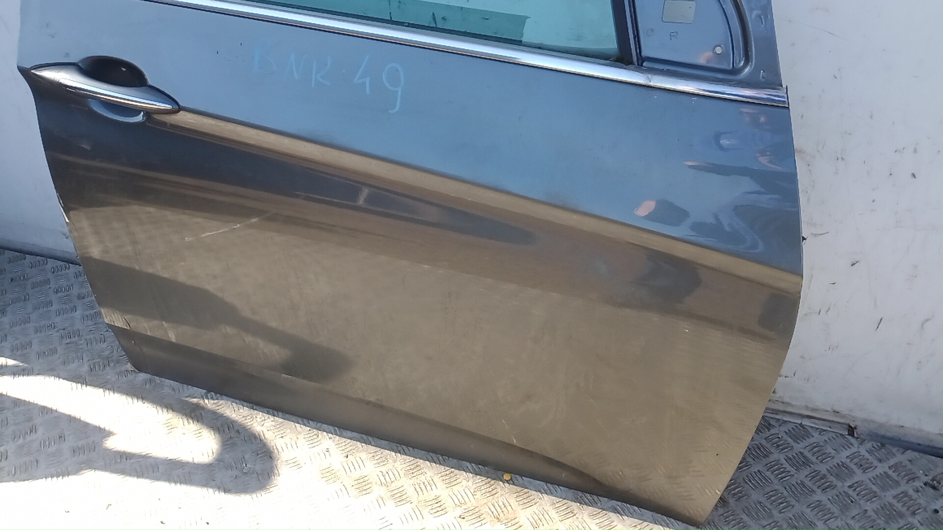 Дверь передняя правая