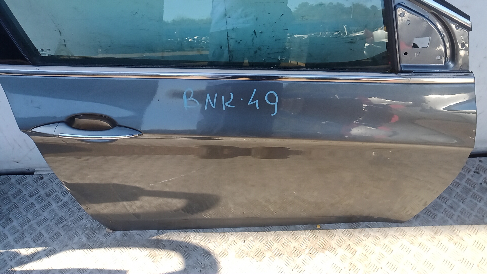 Дверь передняя правая