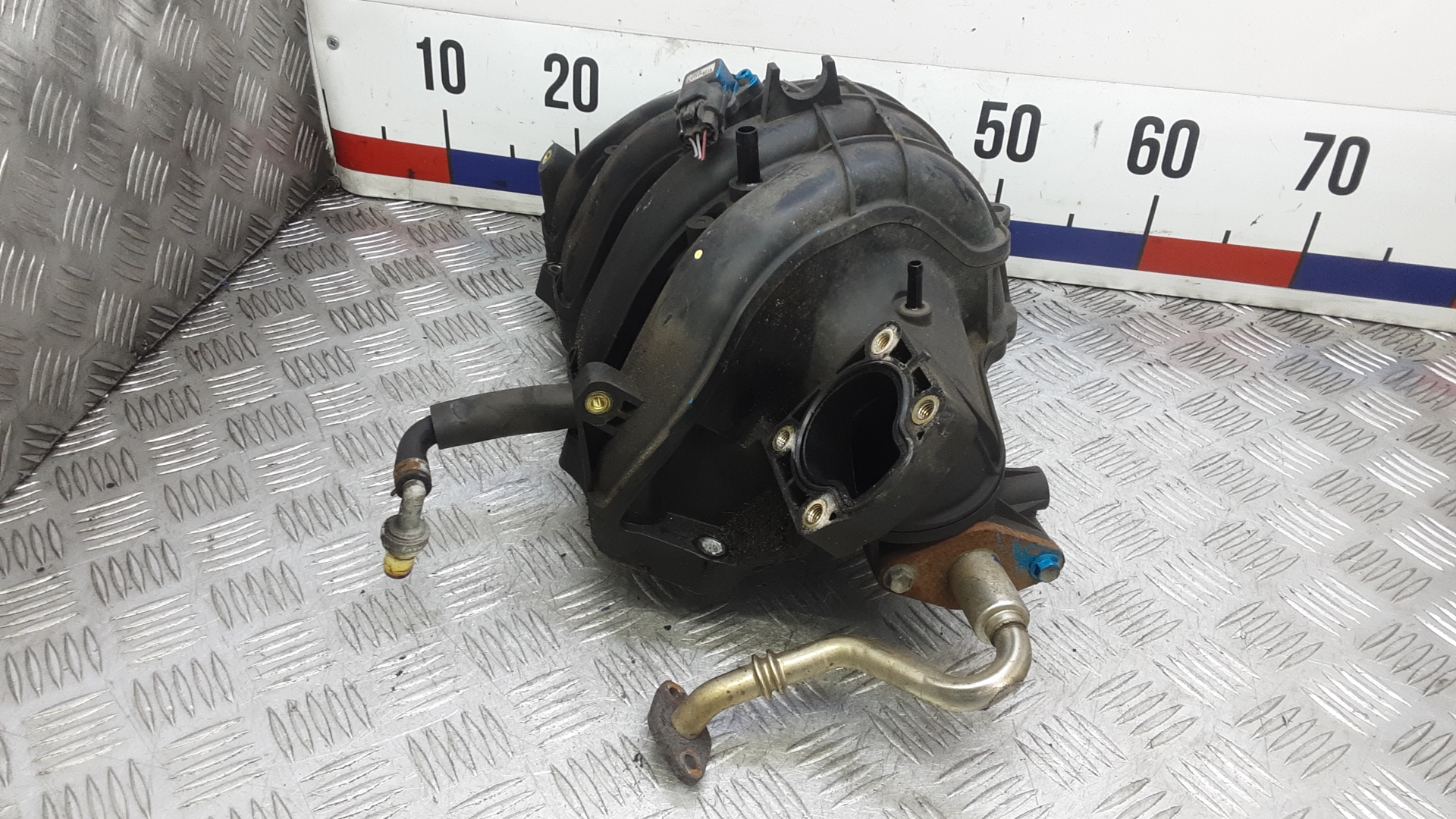 Коллектор впускной