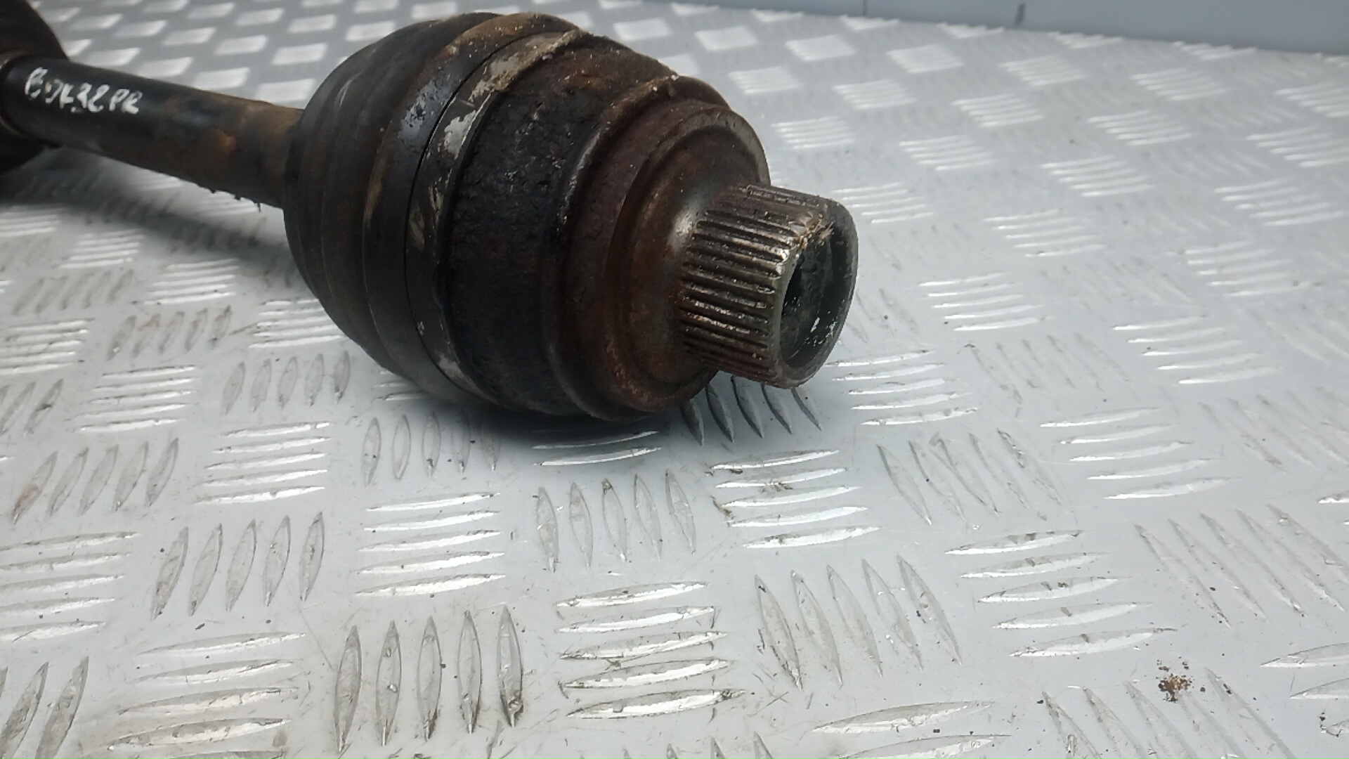 Полуось передняя правая