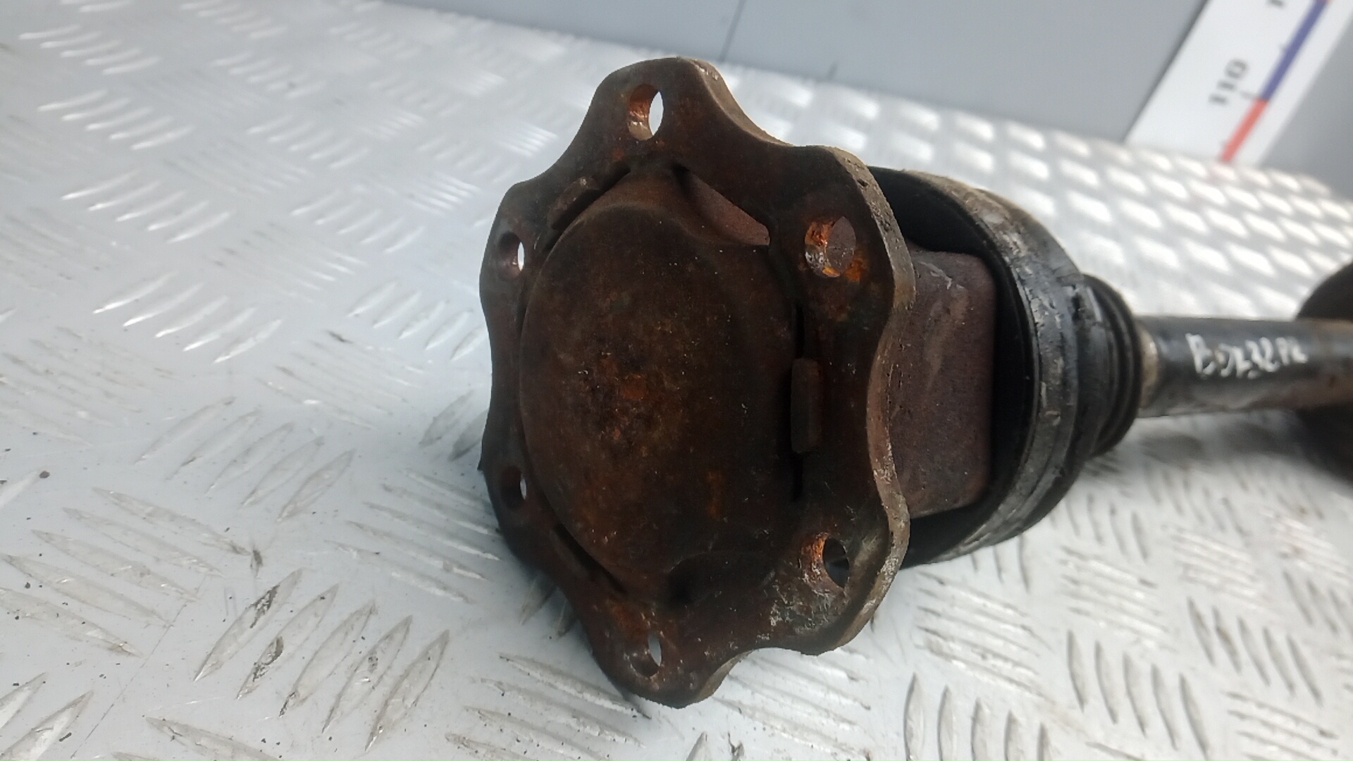 Полуось передняя правая