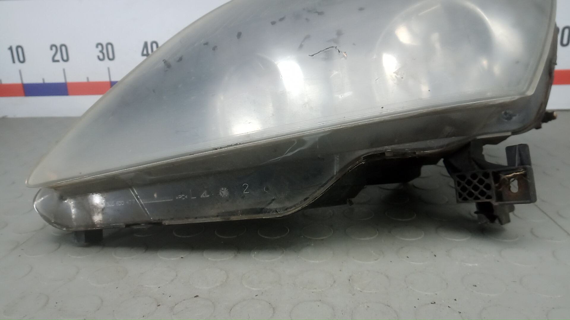 Фара левая