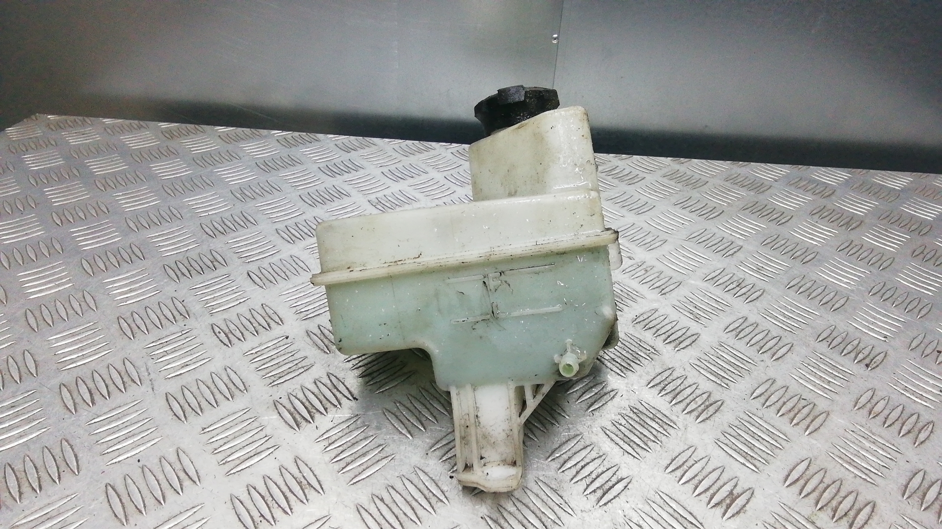 Бачок расширительный