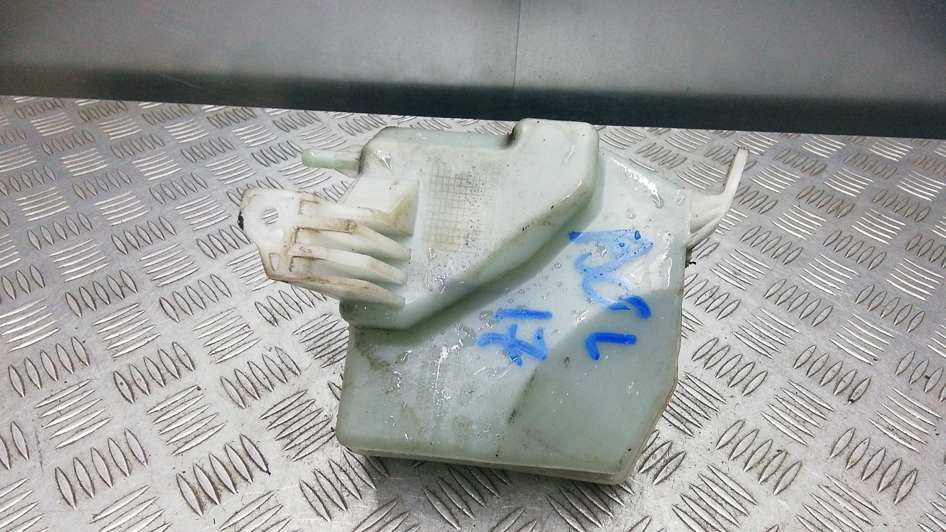 Бачок расширительный