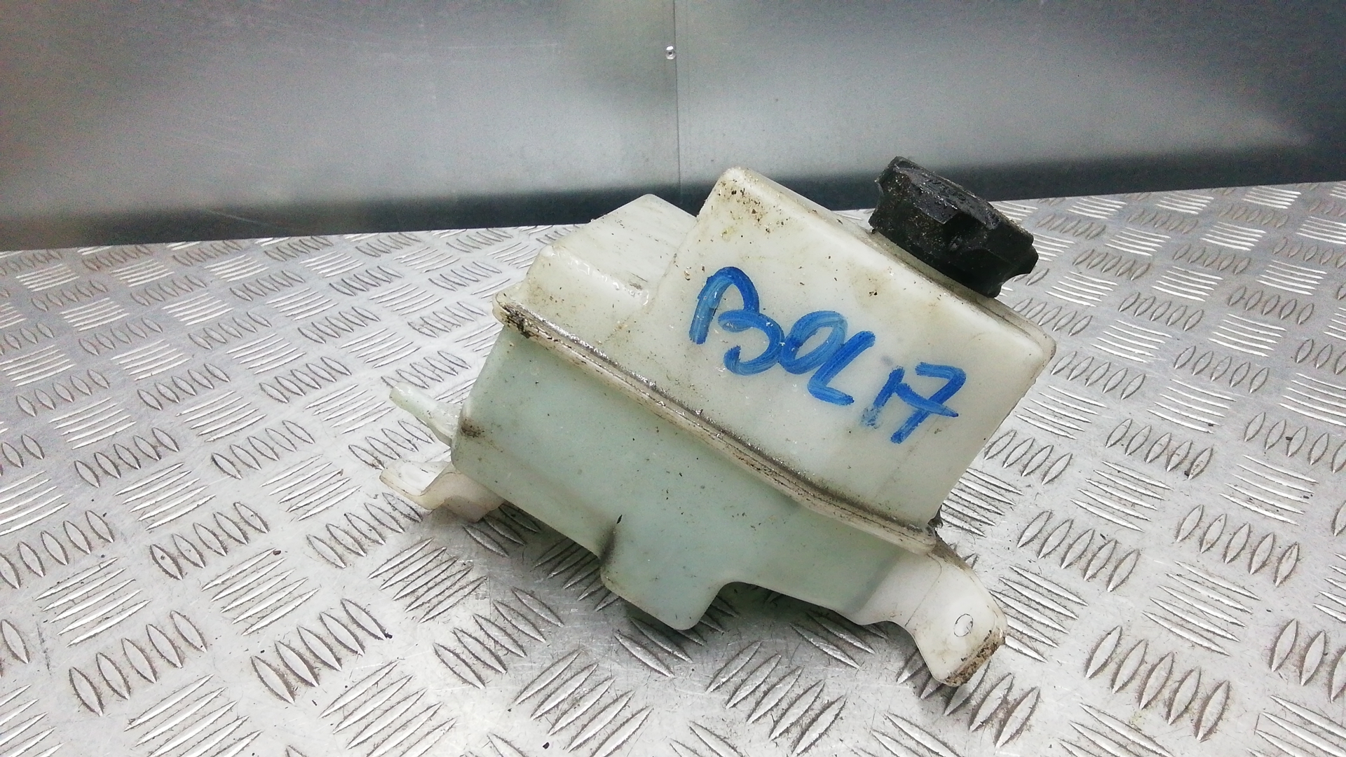 Бачок расширительный