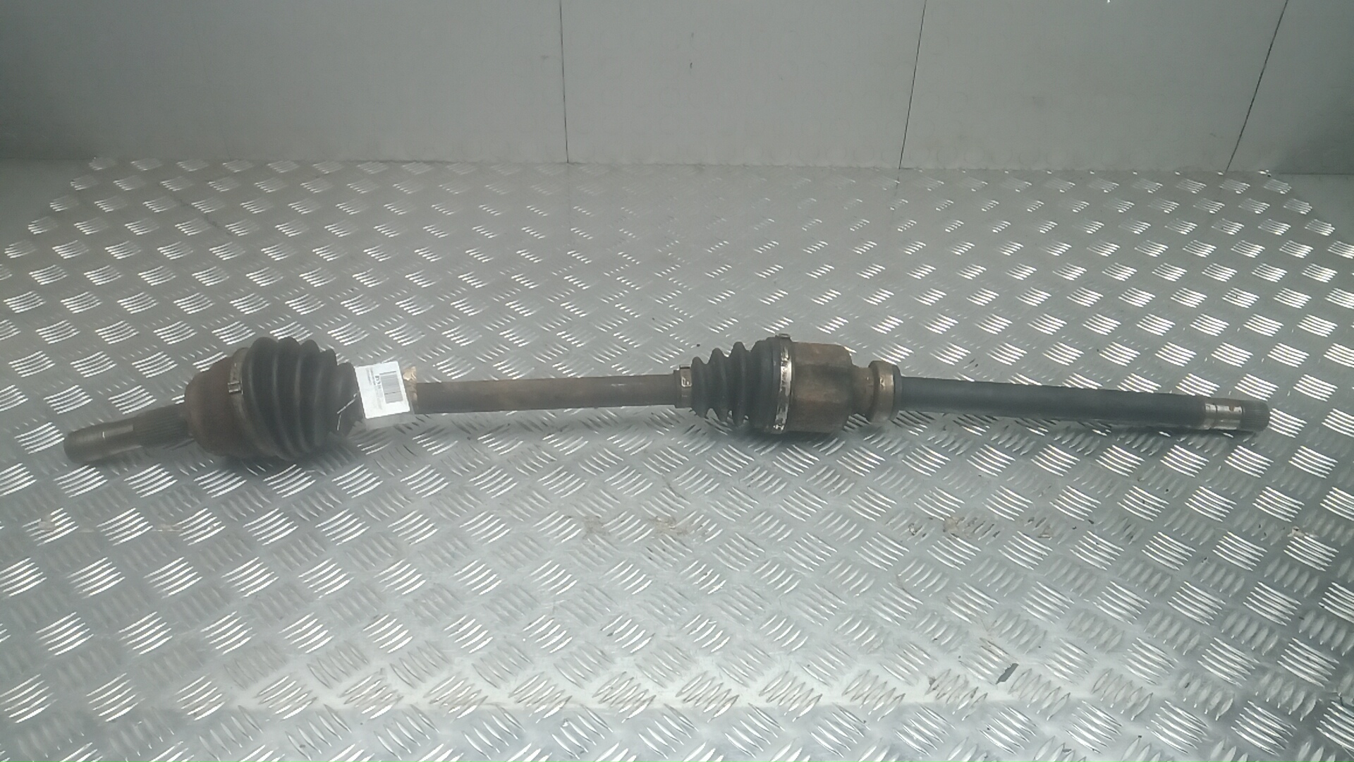 Полуось передняя правая