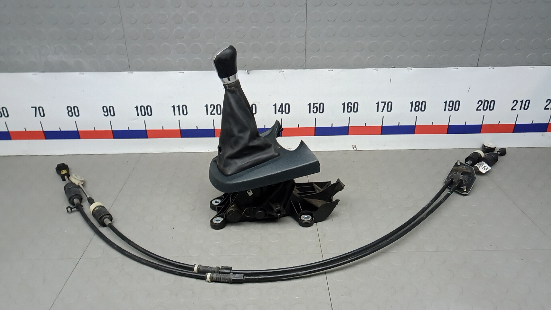 Кулиса МКПП / АКПП