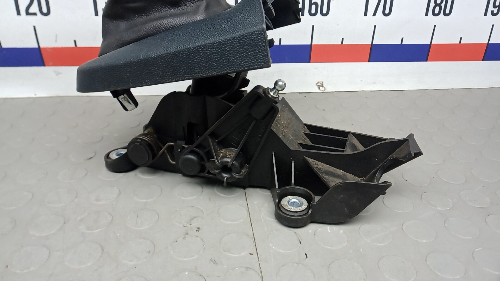 Кулиса МКПП / АКПП