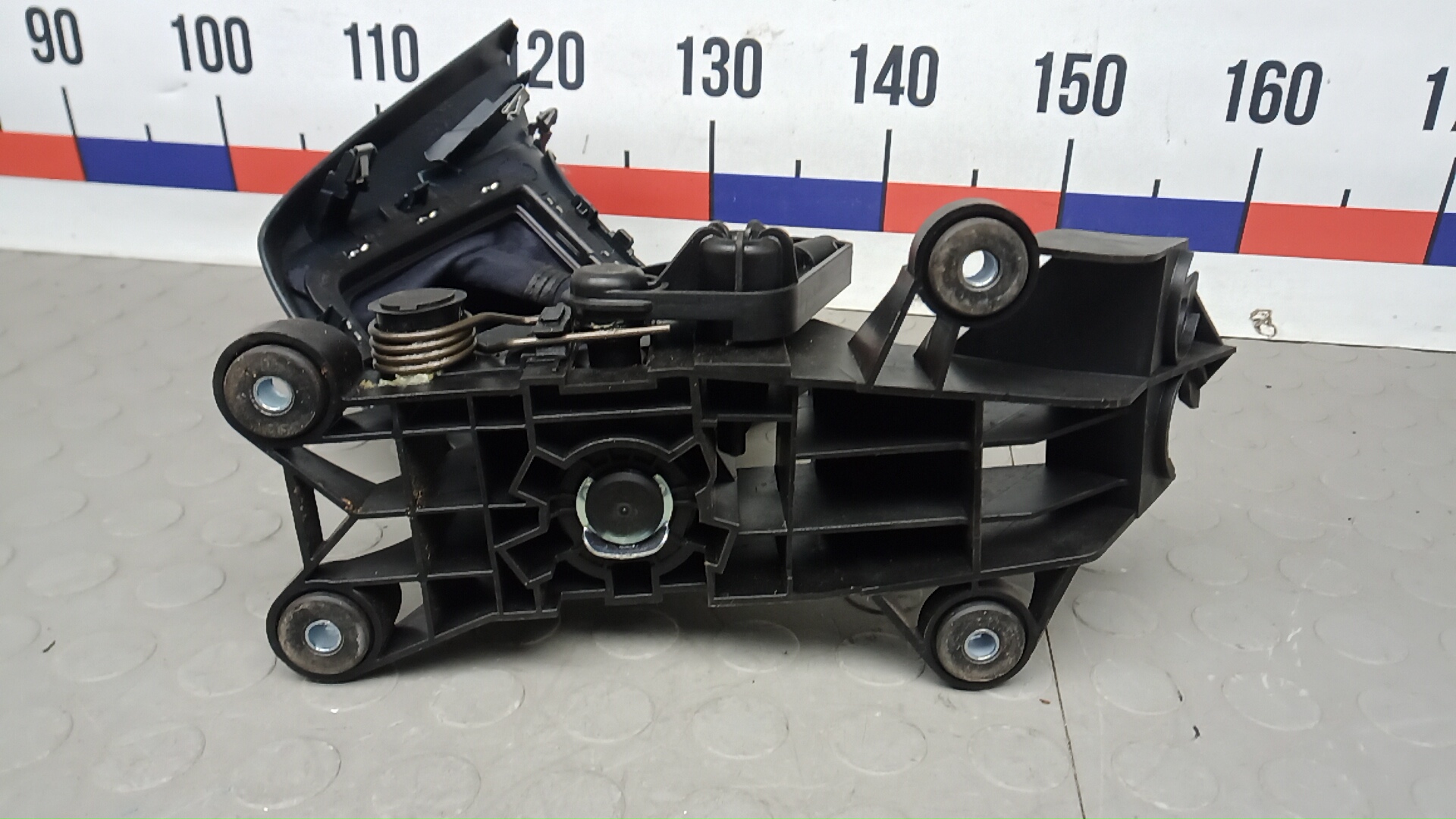 Кулиса МКПП / АКПП