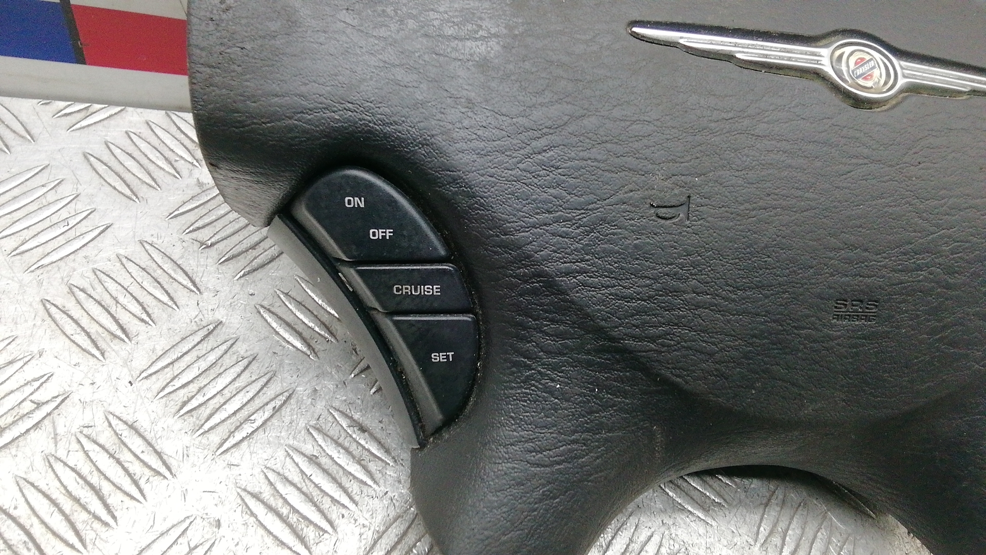 Подушка безопасности в рулевое колесо