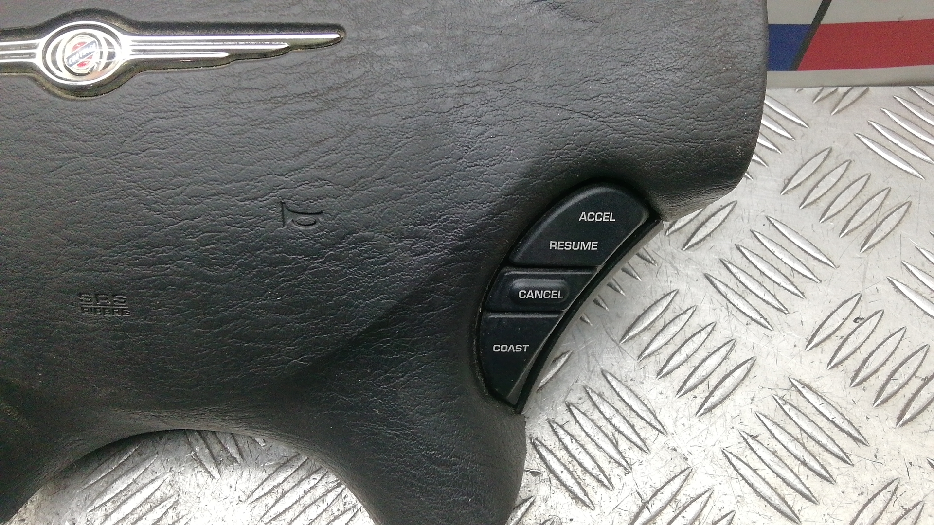 Подушка безопасности в рулевое колесо