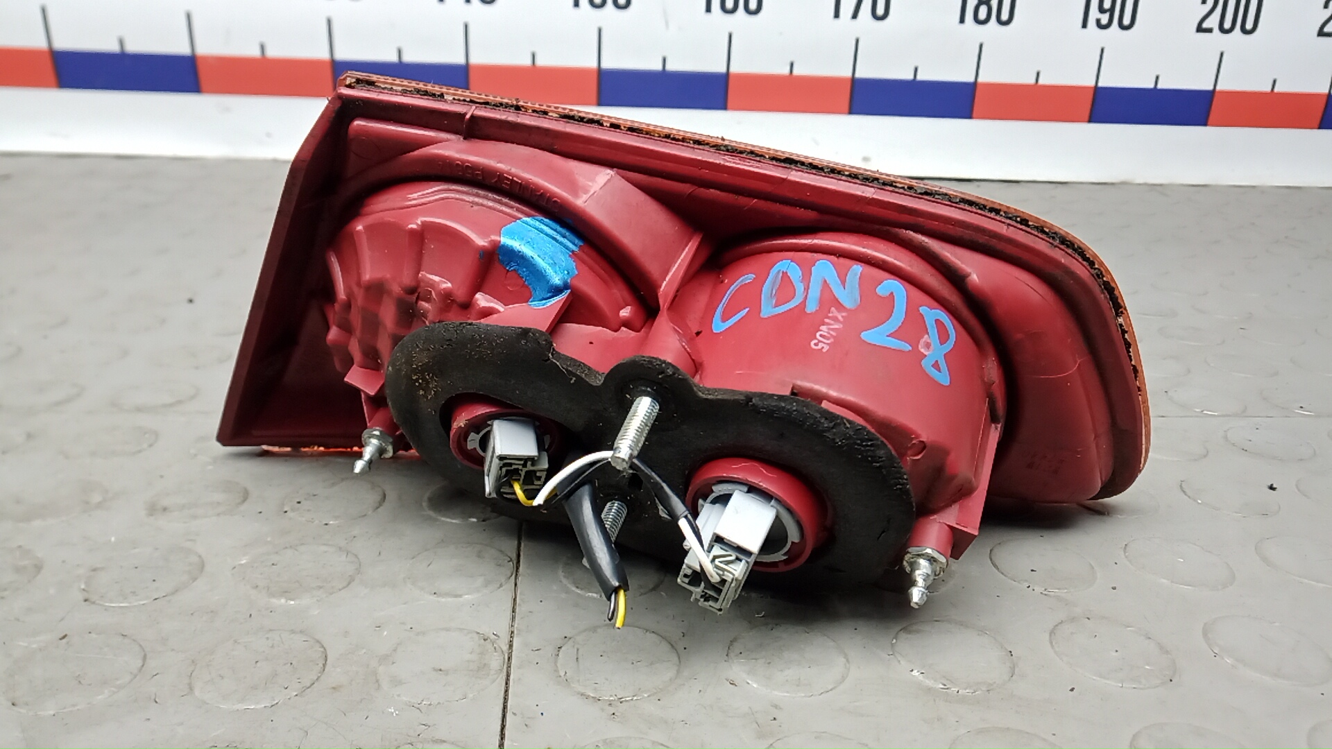 Фонарь задний внутренний левый