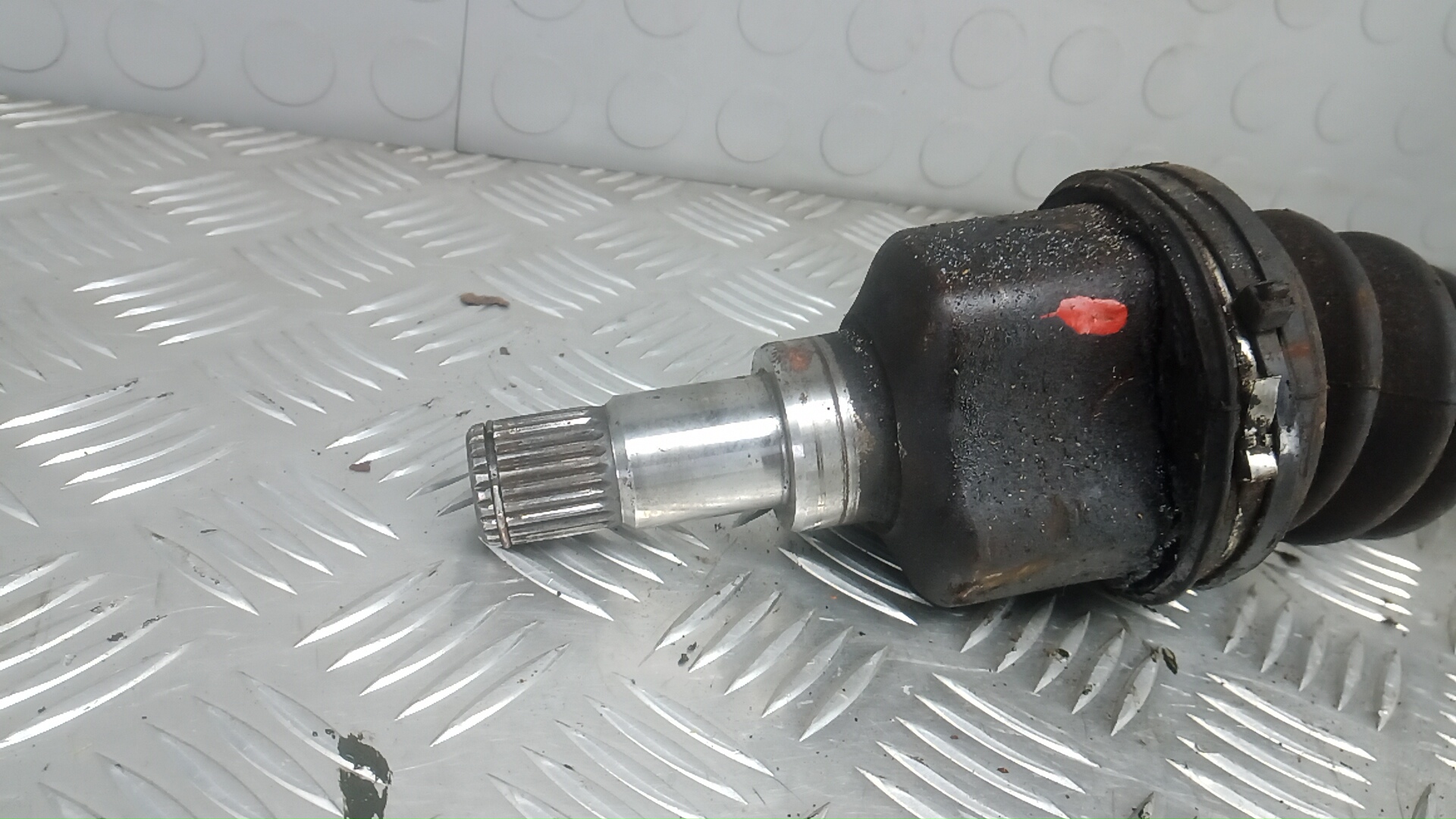 Полуось передняя левая