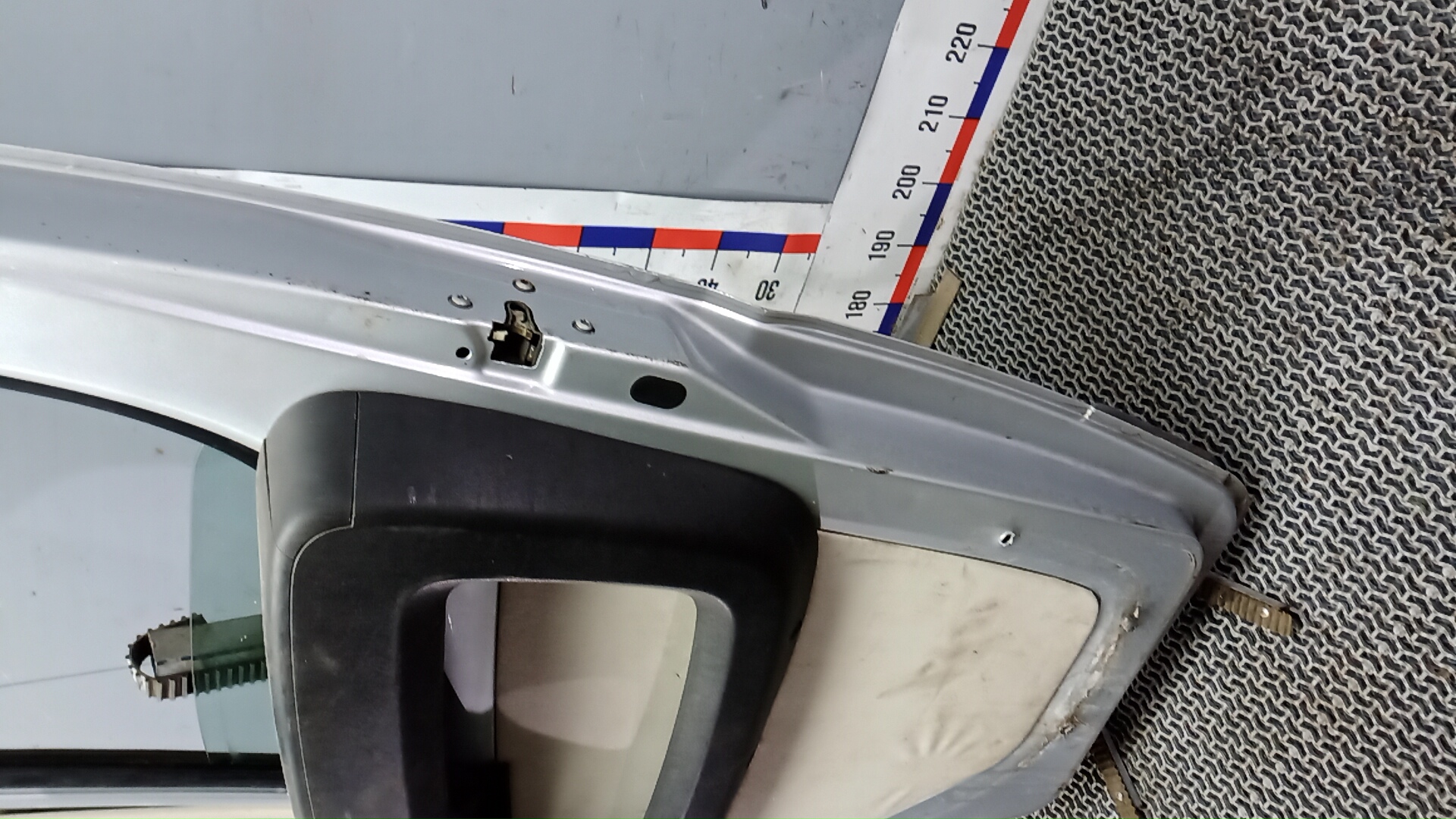 Дверь передняя правая