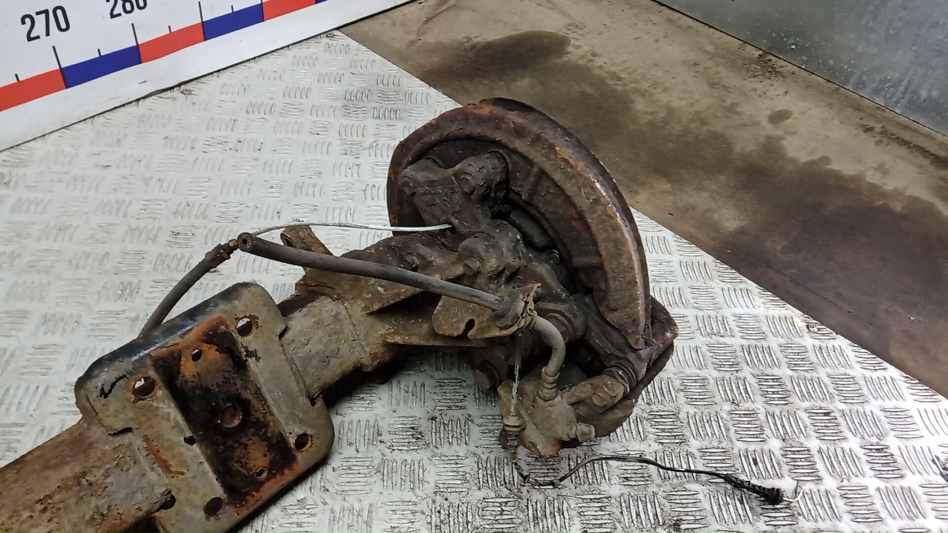 Балка задняя