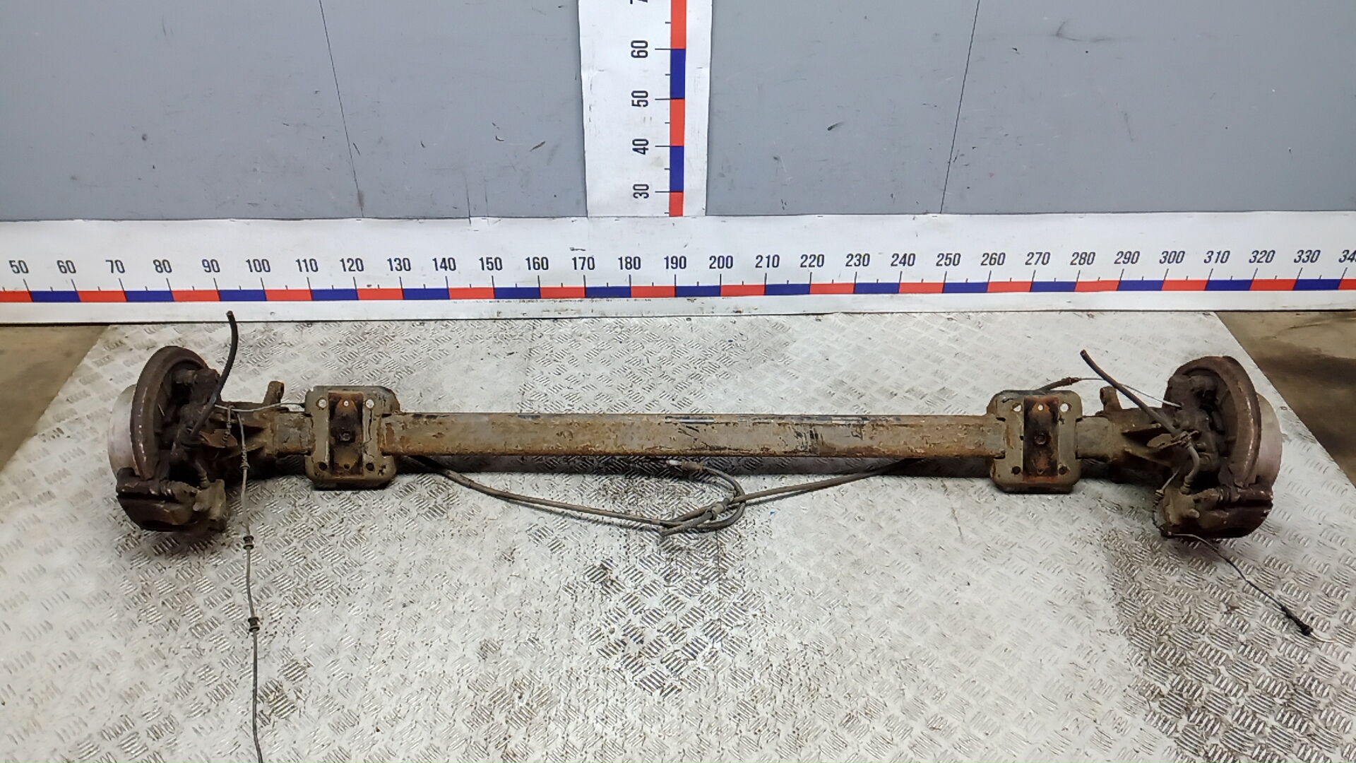 Балка задняя