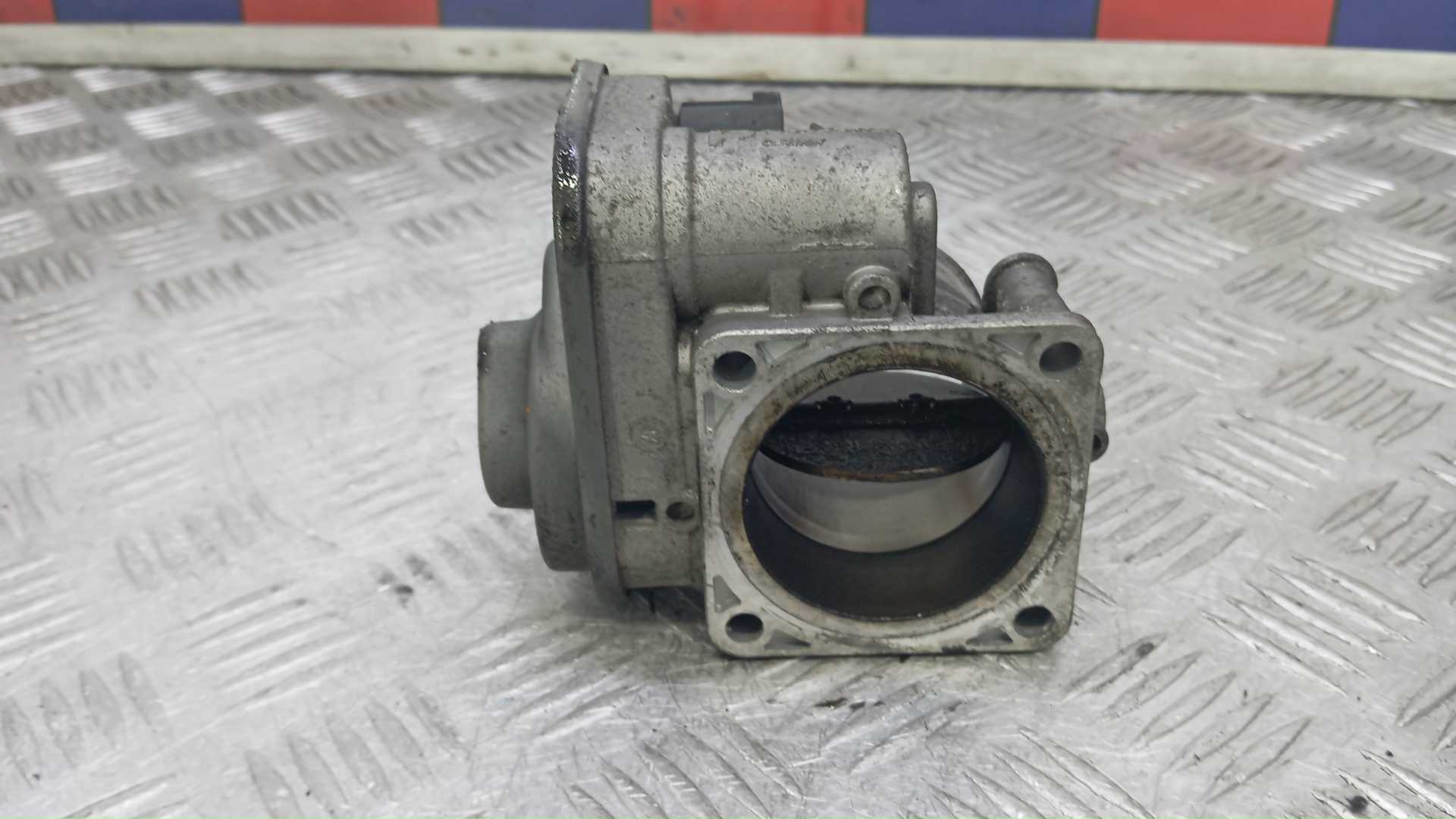 Заслонка дроссельная электрическая