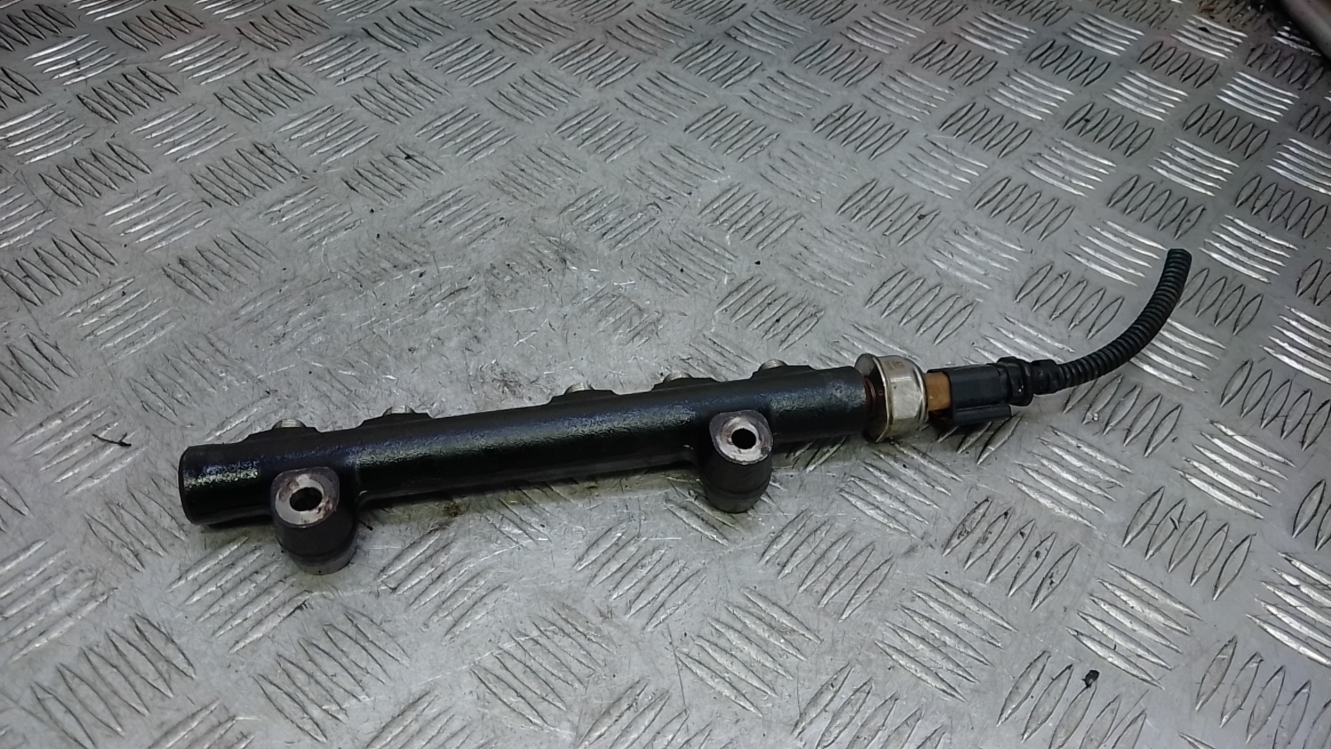 Рейка топливная (рампа)