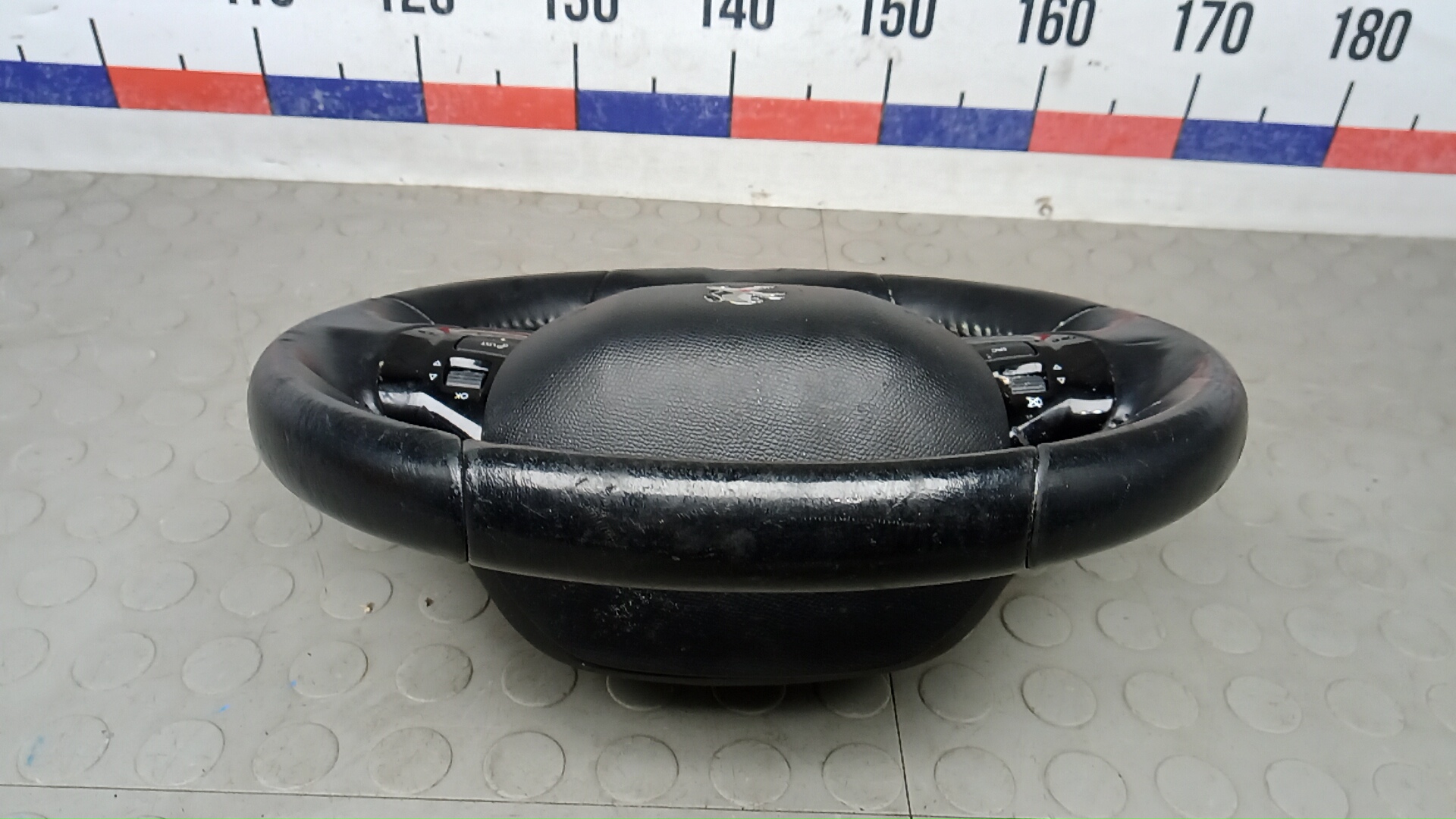 Рулевое колесо (руль)