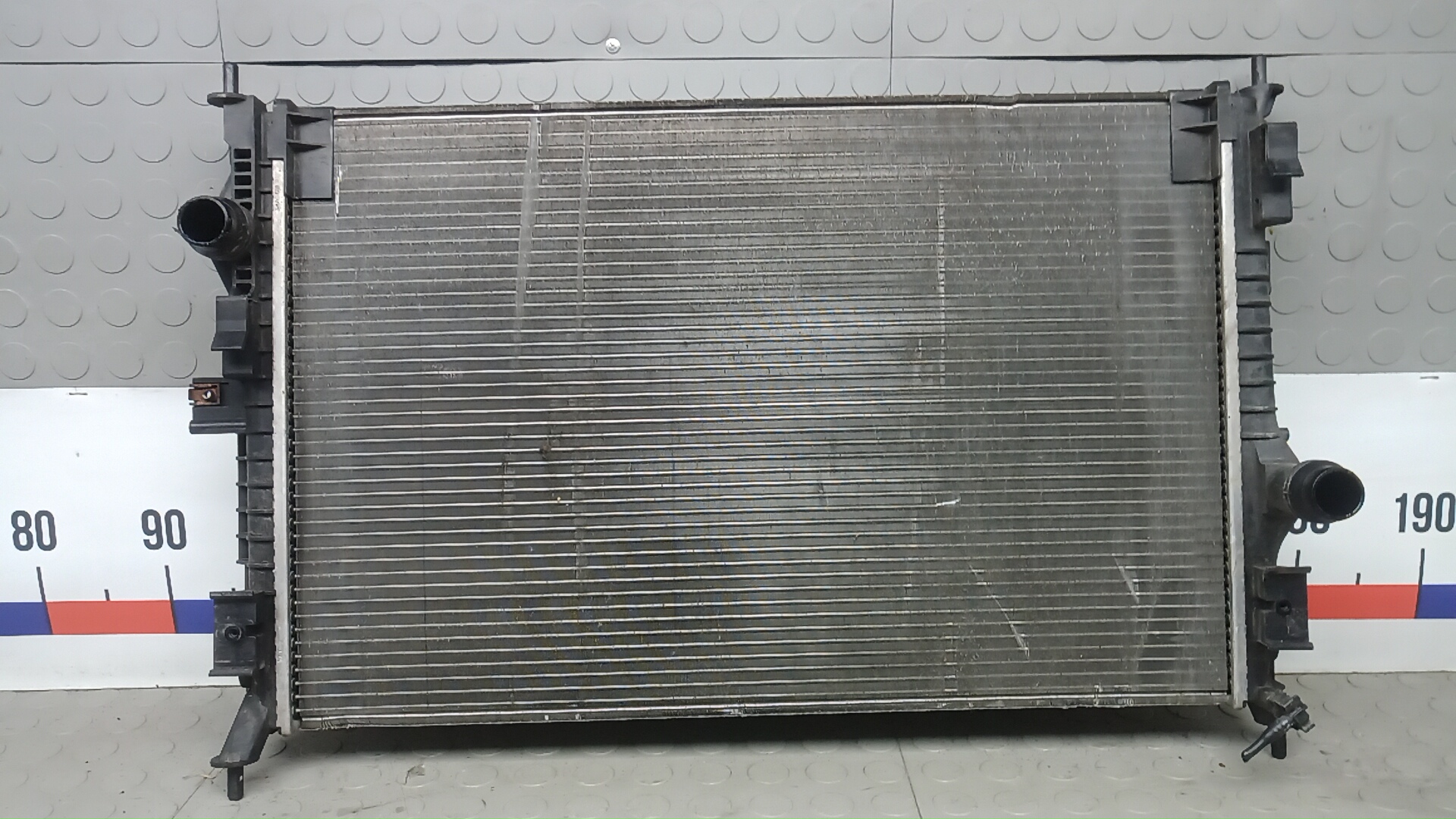 Радиатор охлаждения двигателя основной