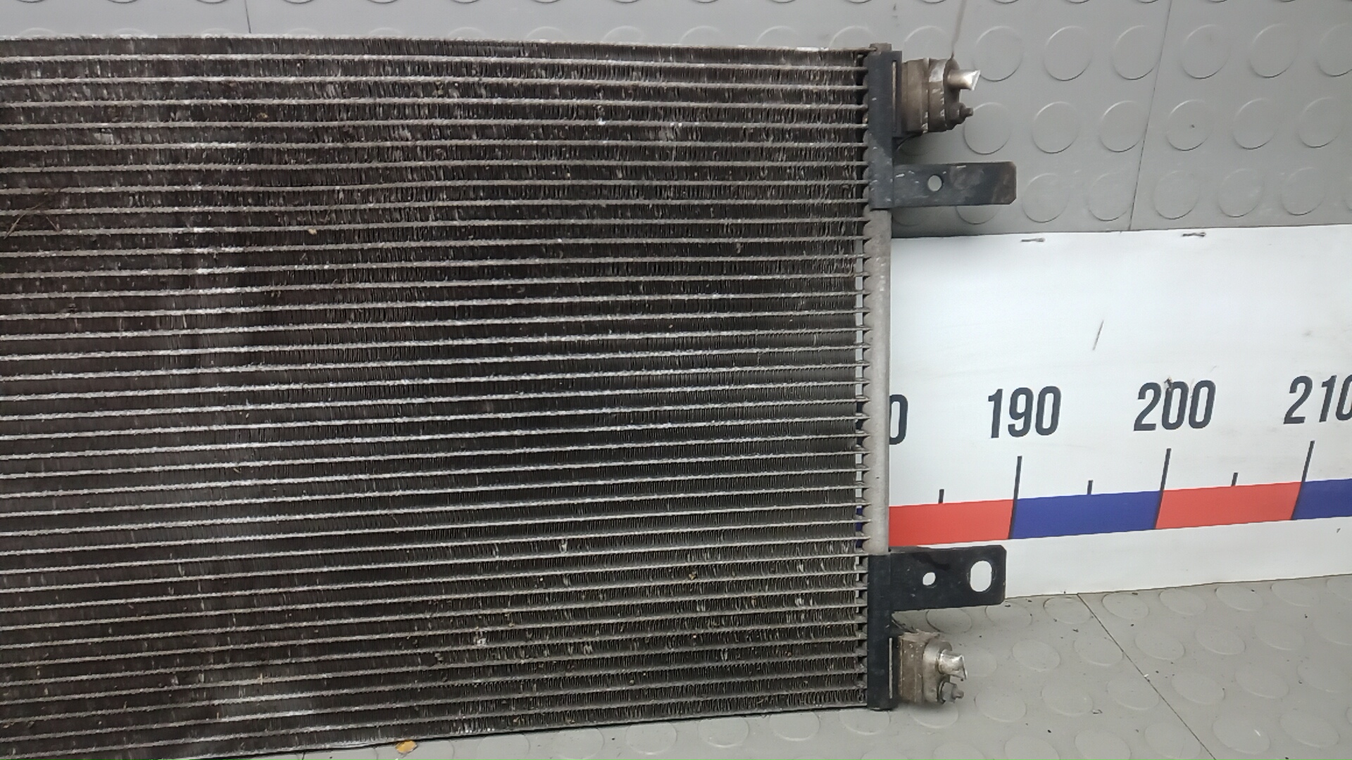 Радиатор кондиционера / конденсер