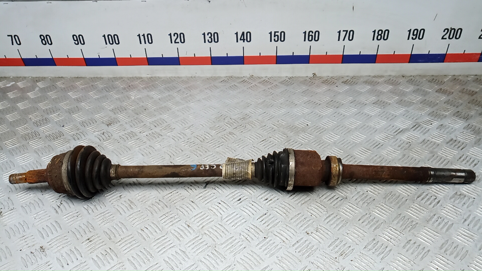 Полуось передняя правая