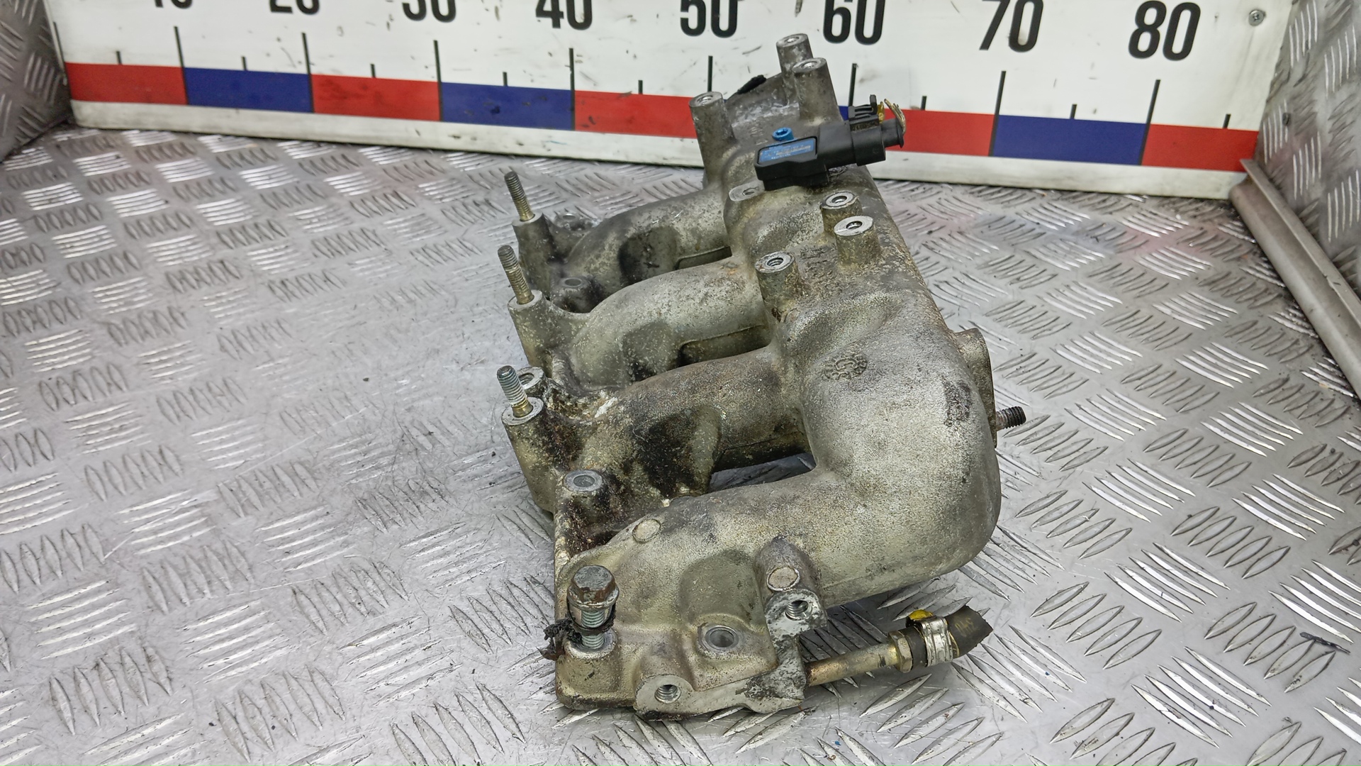 Коллектор впускной