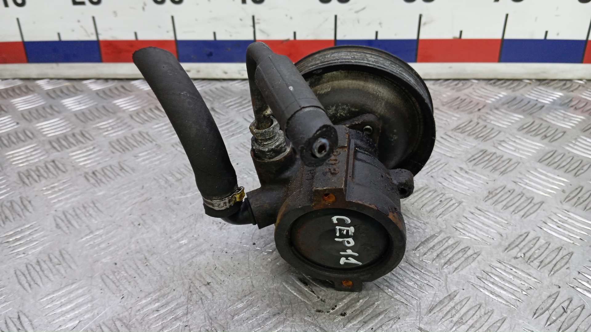 Насос ГУР (гидроусилитель руля)