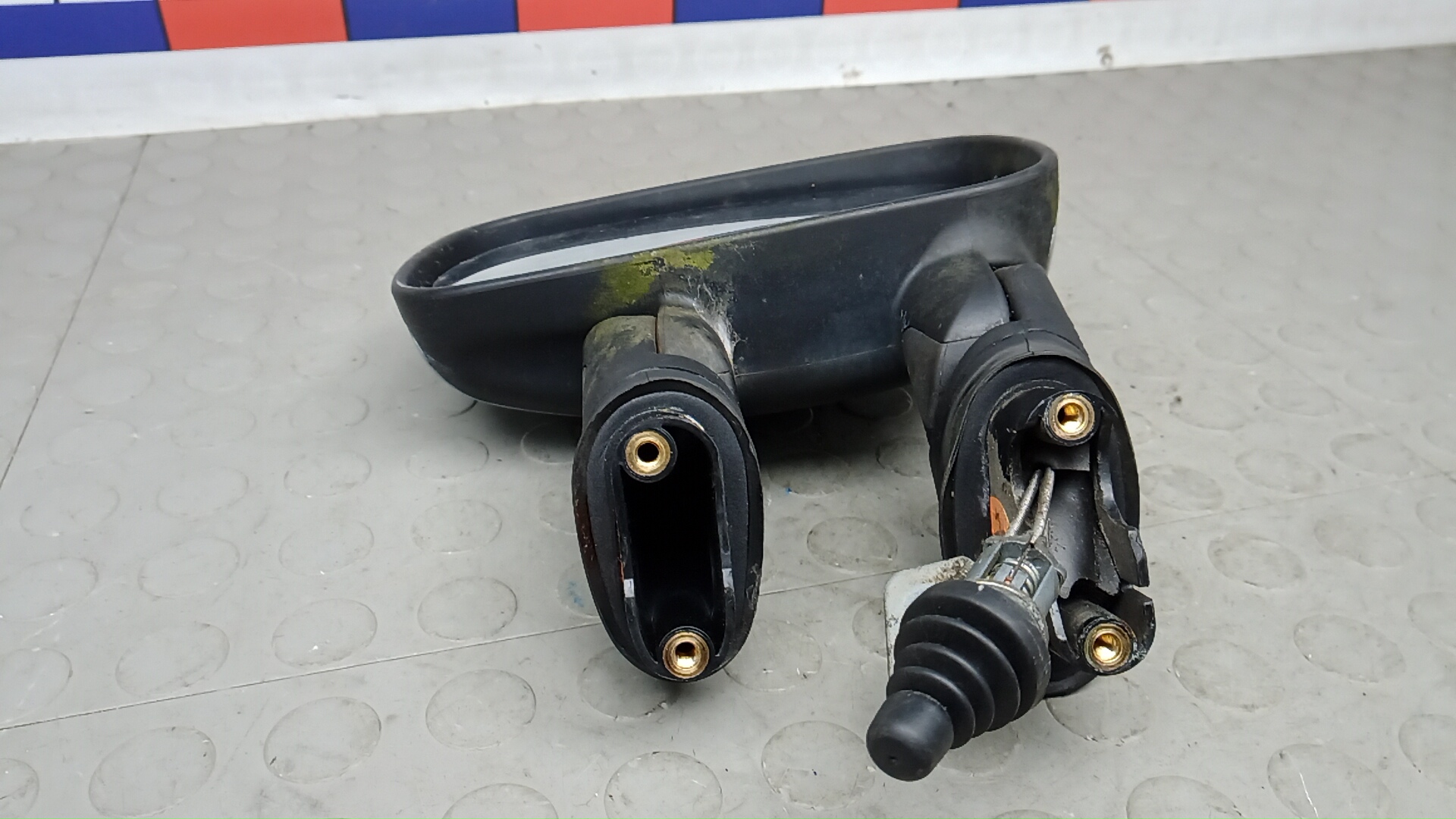 Зеркало правое электрическое