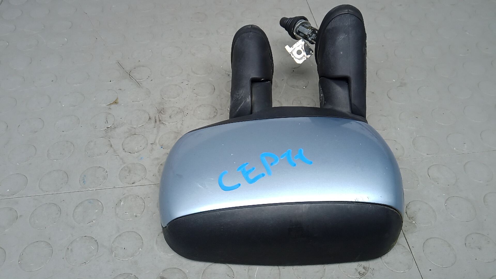 Зеркало правое электрическое