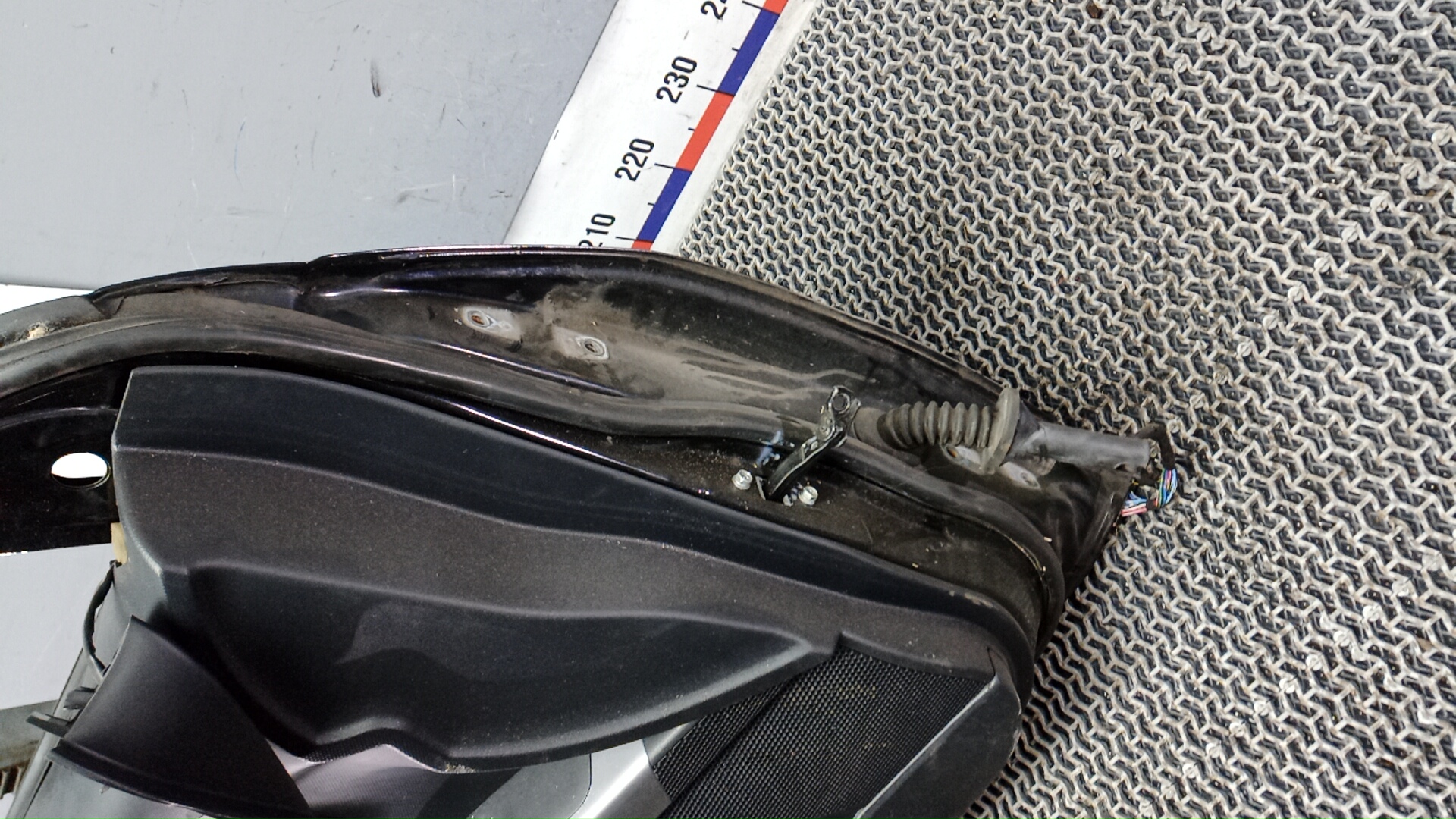 Дверь передняя левая