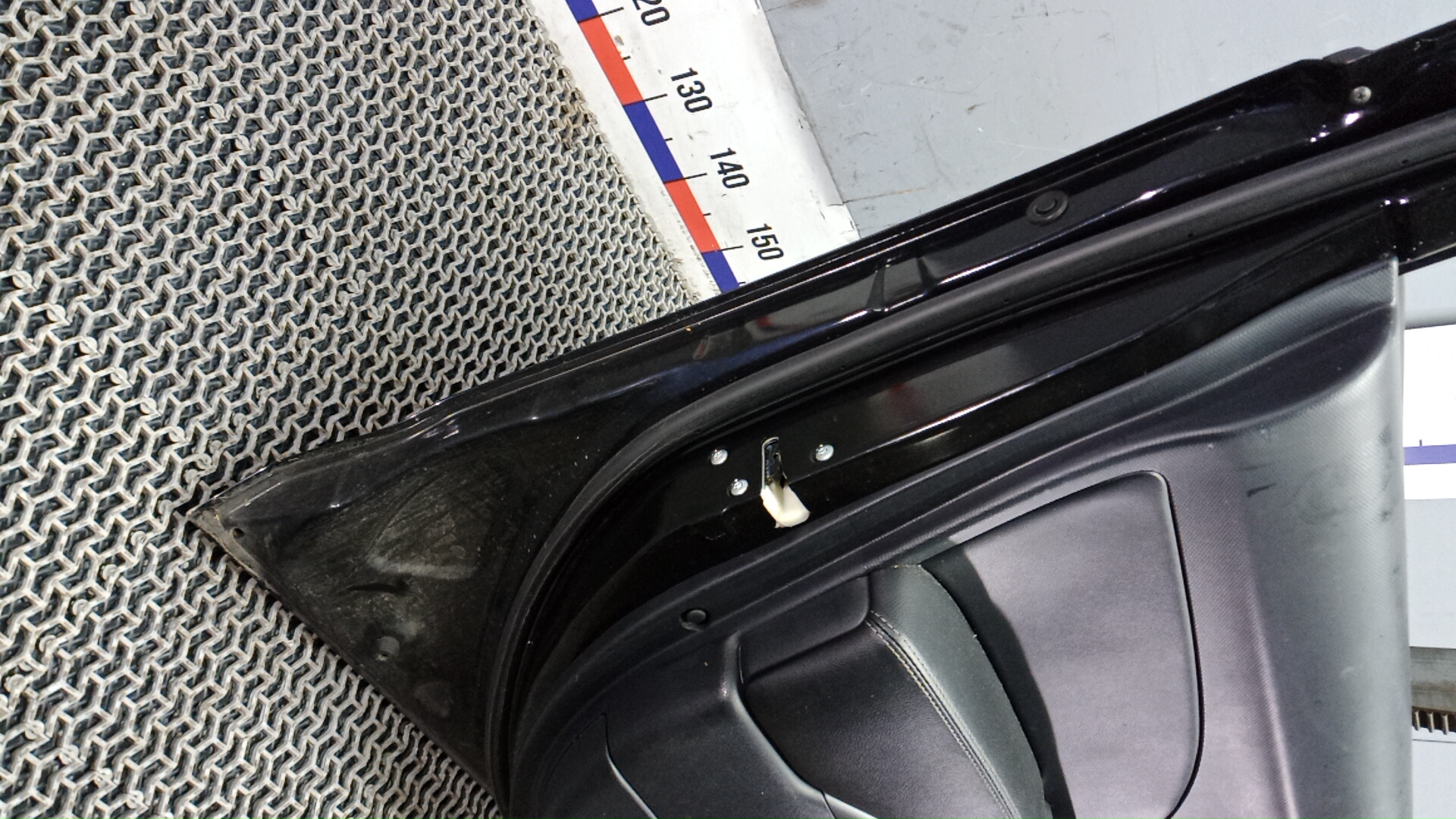 Дверь передняя левая