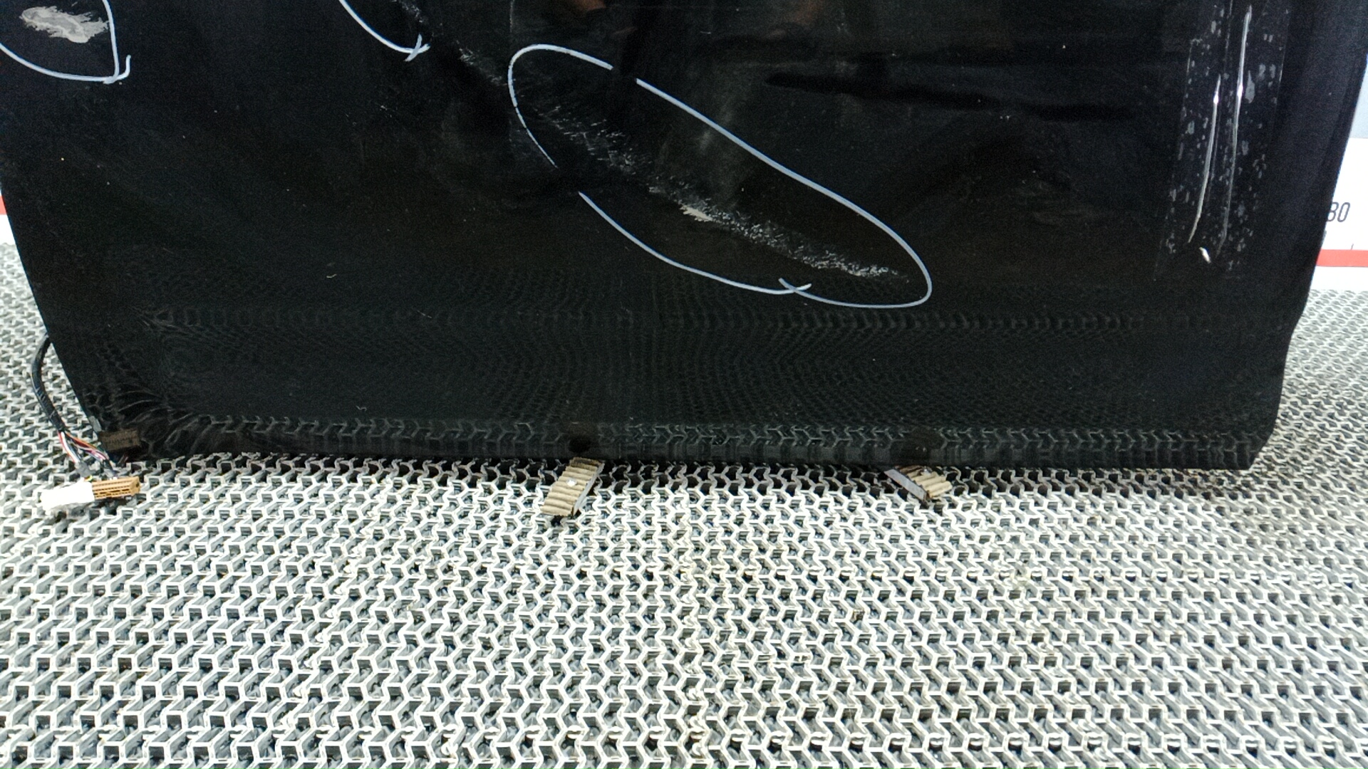 Дверь передняя левая