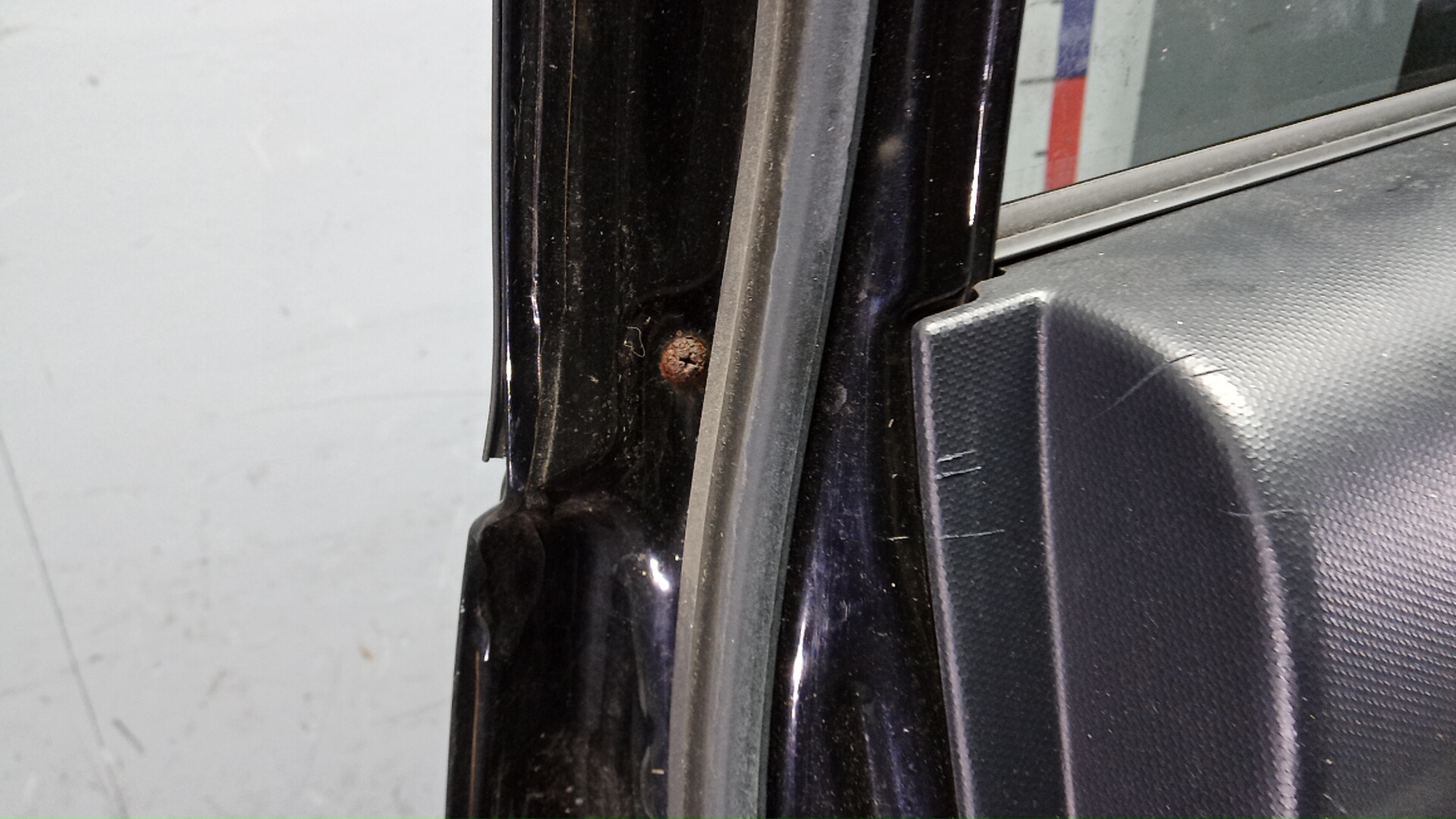 Дверь задняя правая