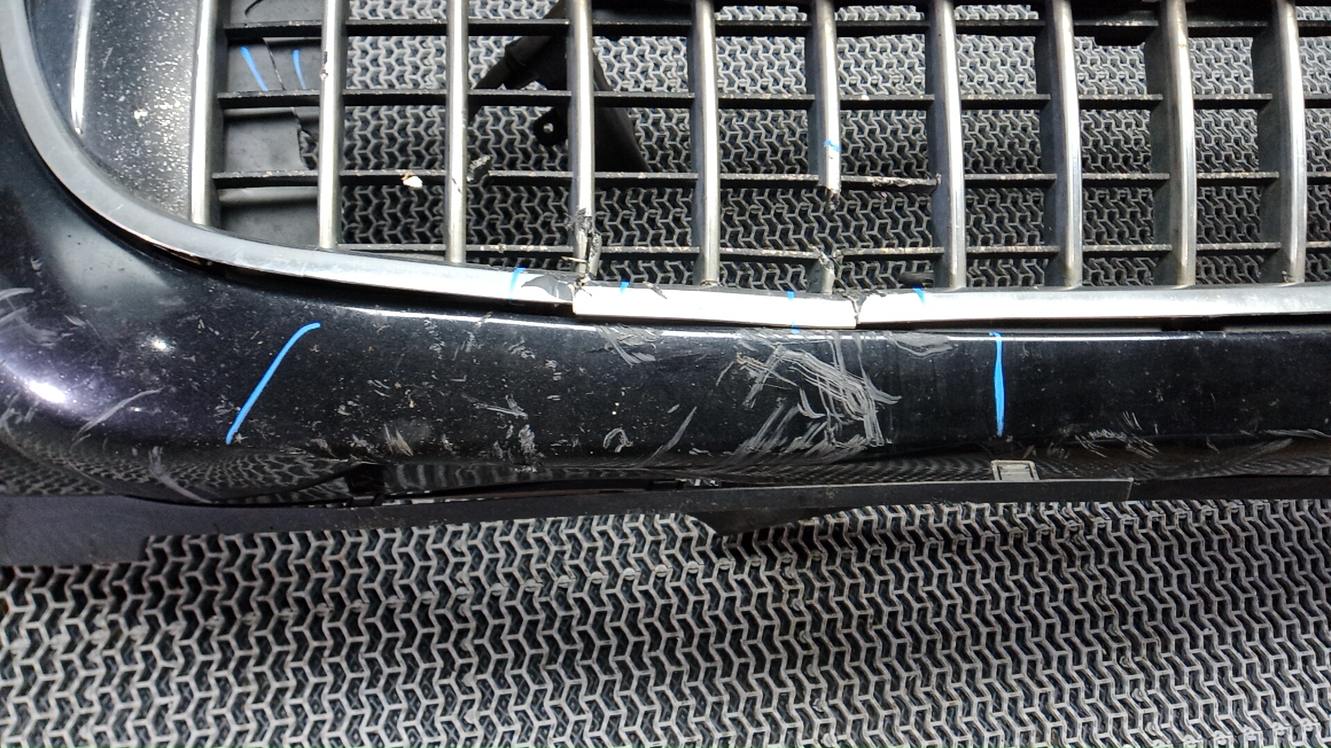 Бампер передний