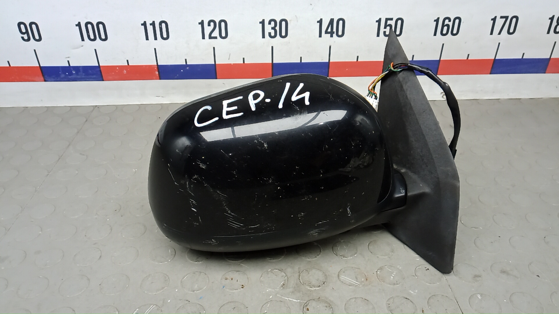 Зеркало правое электрическое