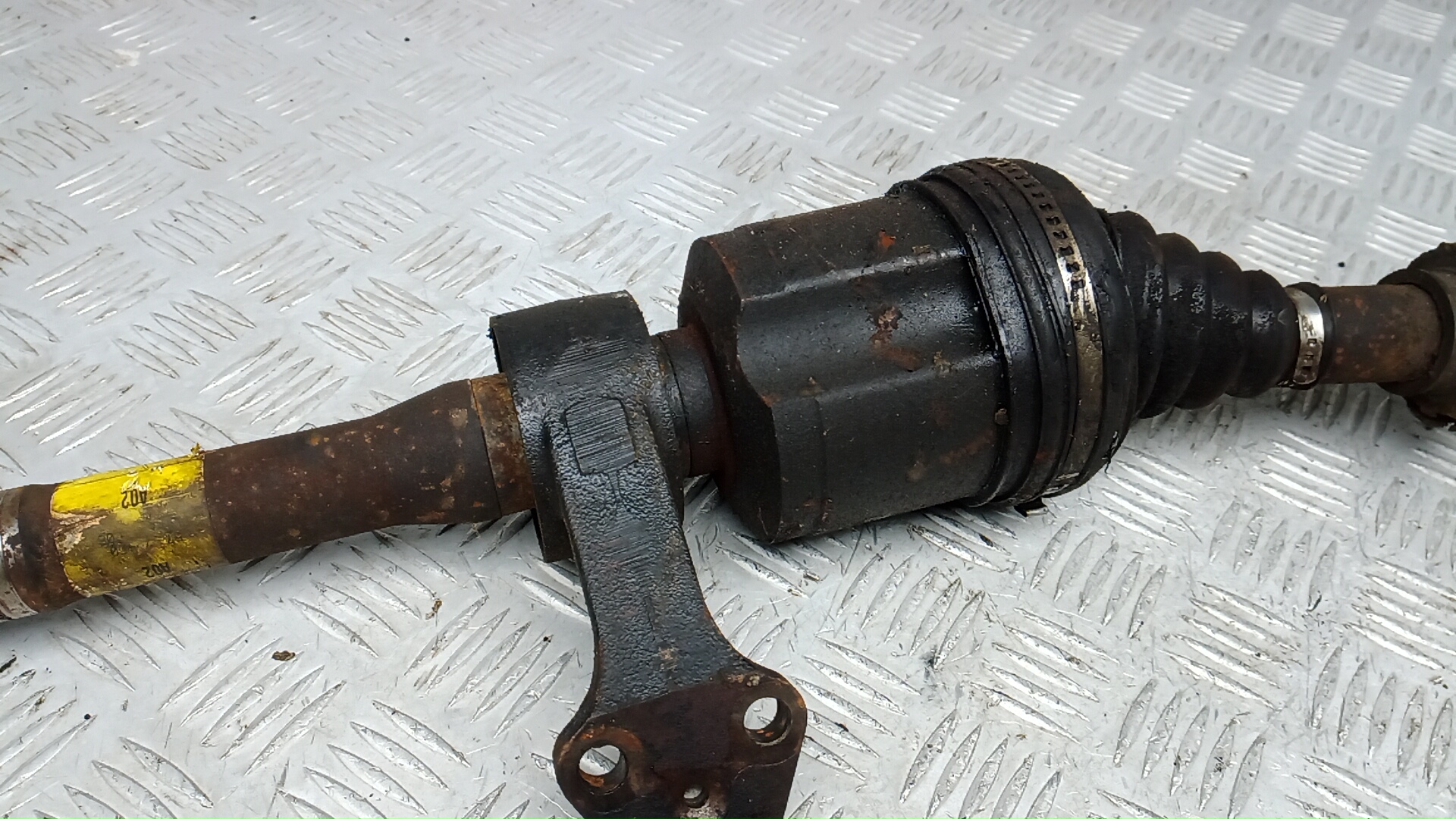 Полуось передняя правая