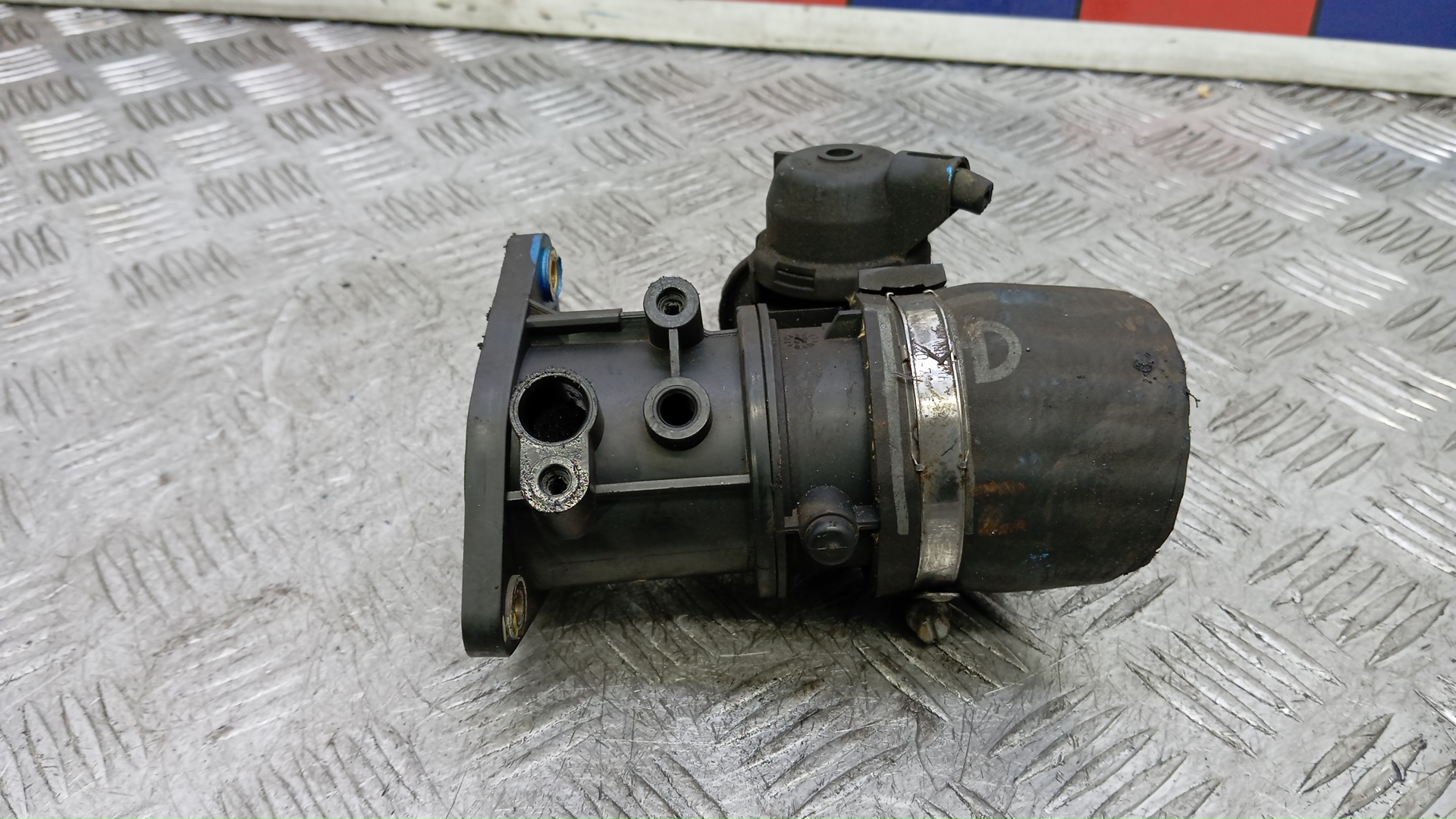 Заслонка дроссельная электрическая