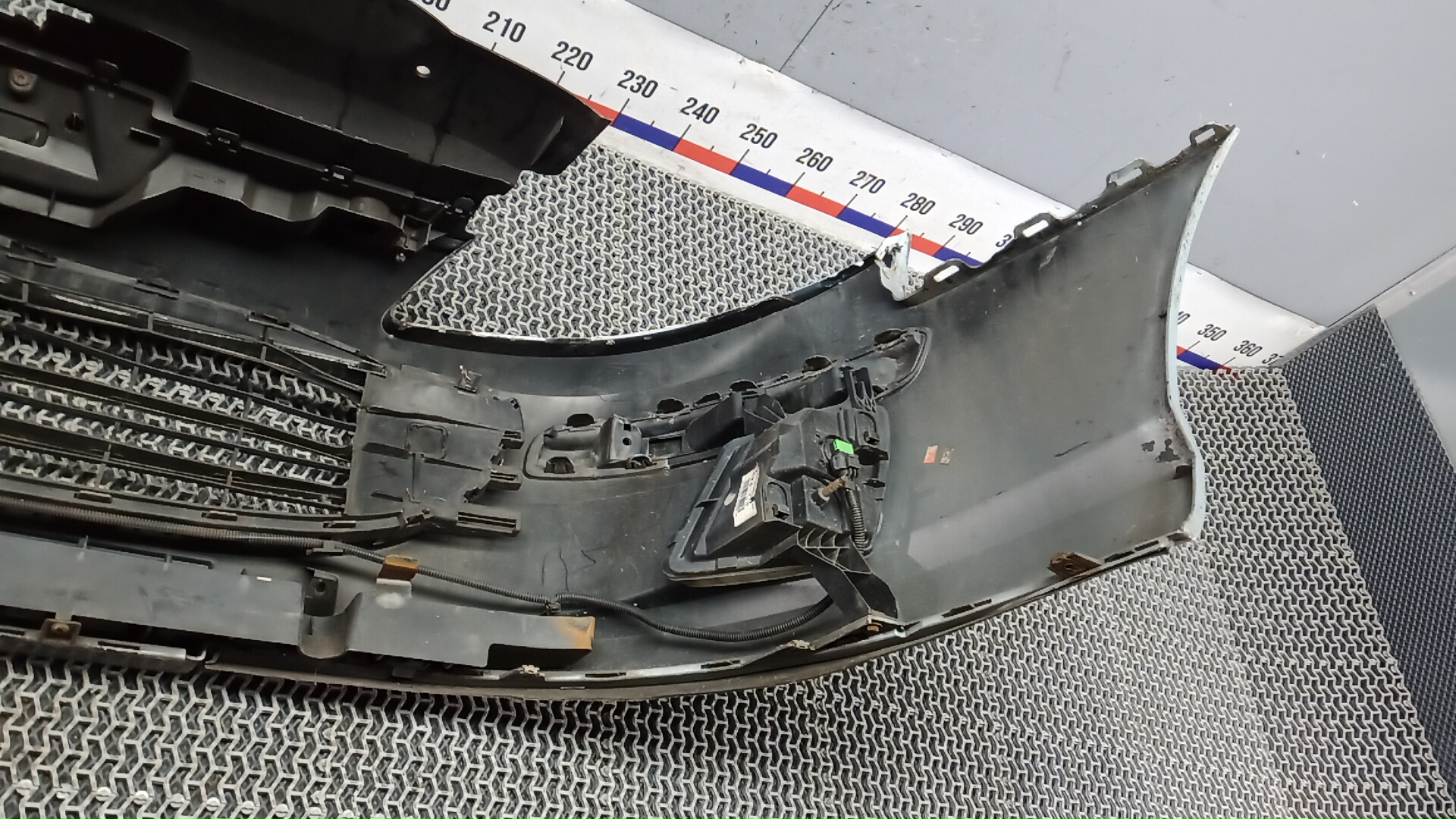 Бампер передний