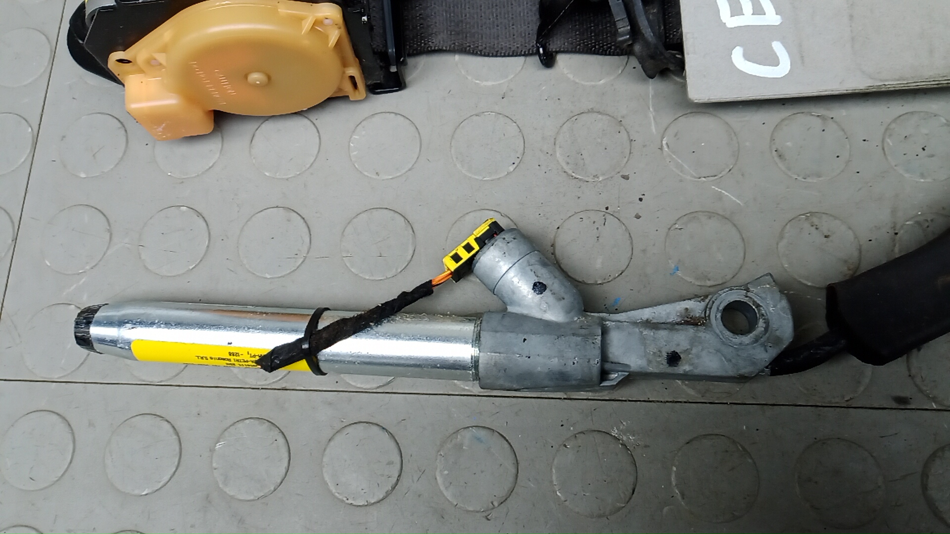 Ремень безопасности с пиропатроном