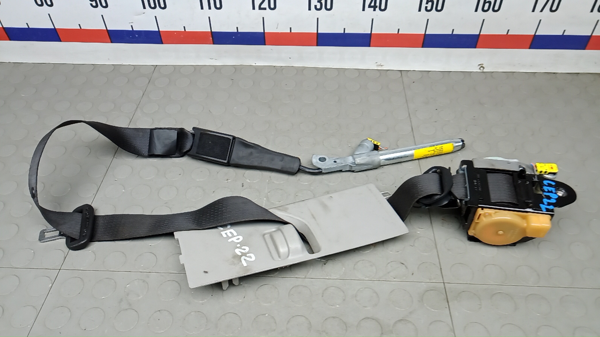 Ремень безопасности с пиропатроном